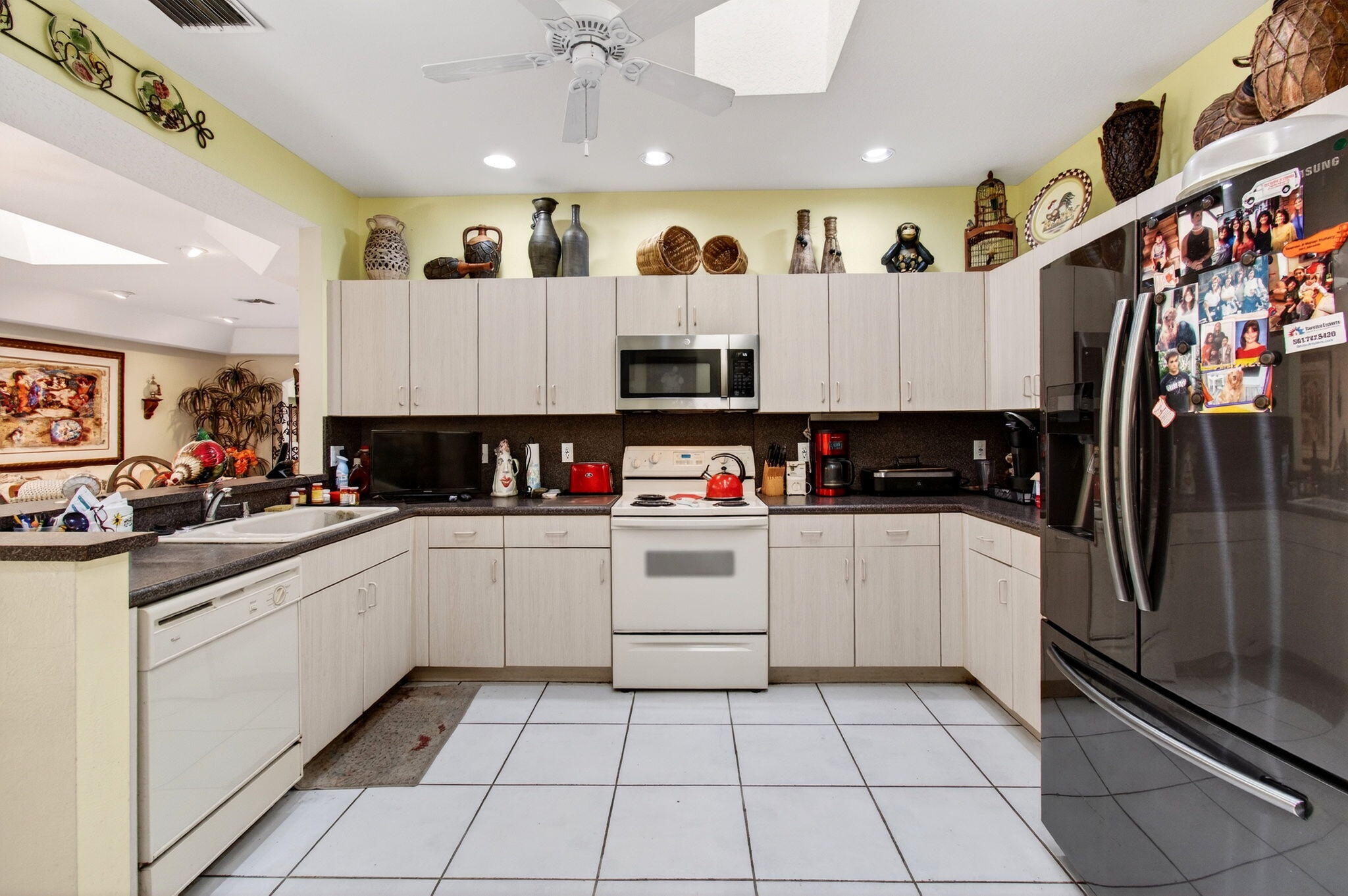 CORAL LAKES/CRYSTAL POINTE - Residential