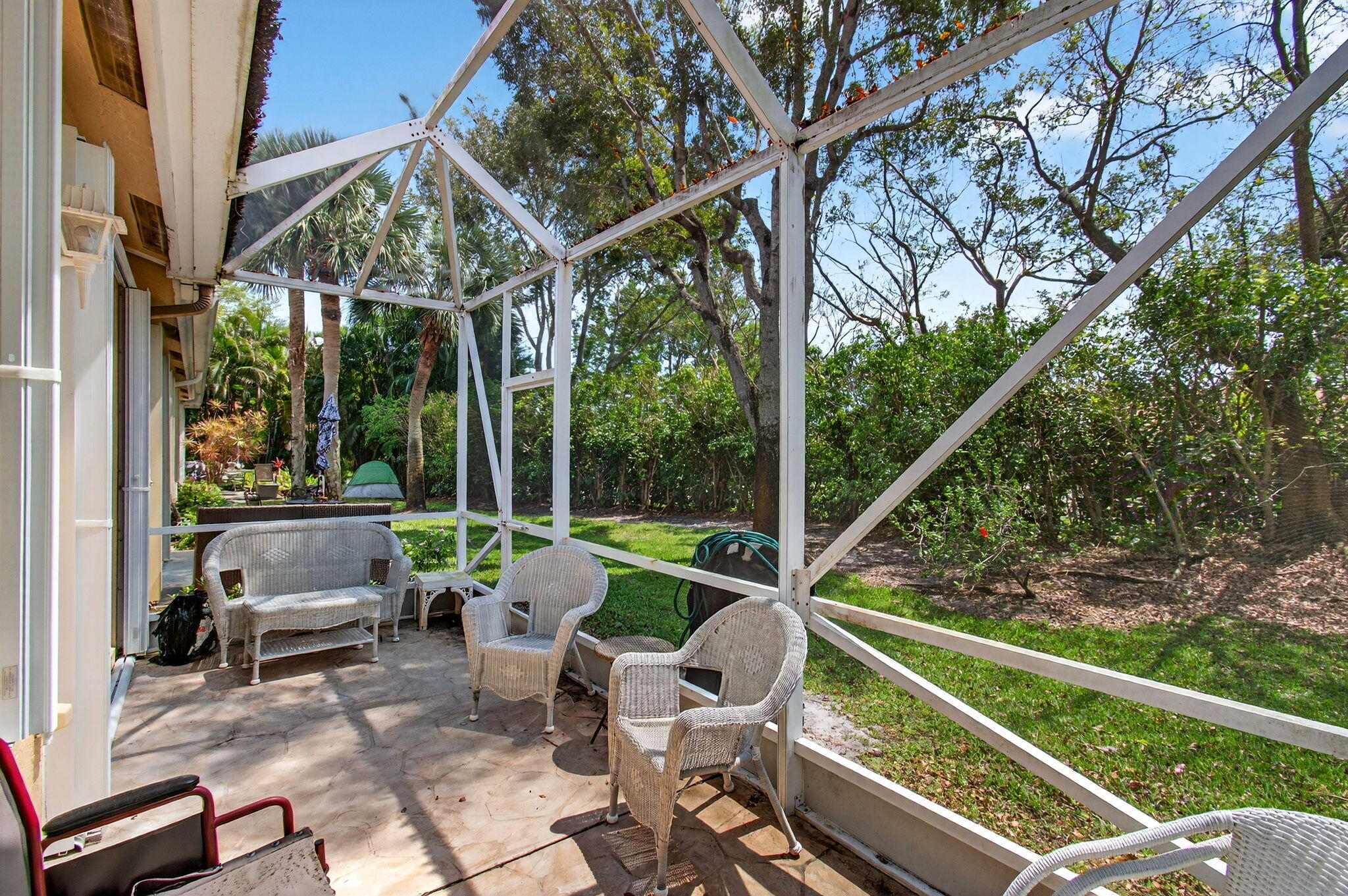 CORAL LAKES/CRYSTAL POINTE - Residential