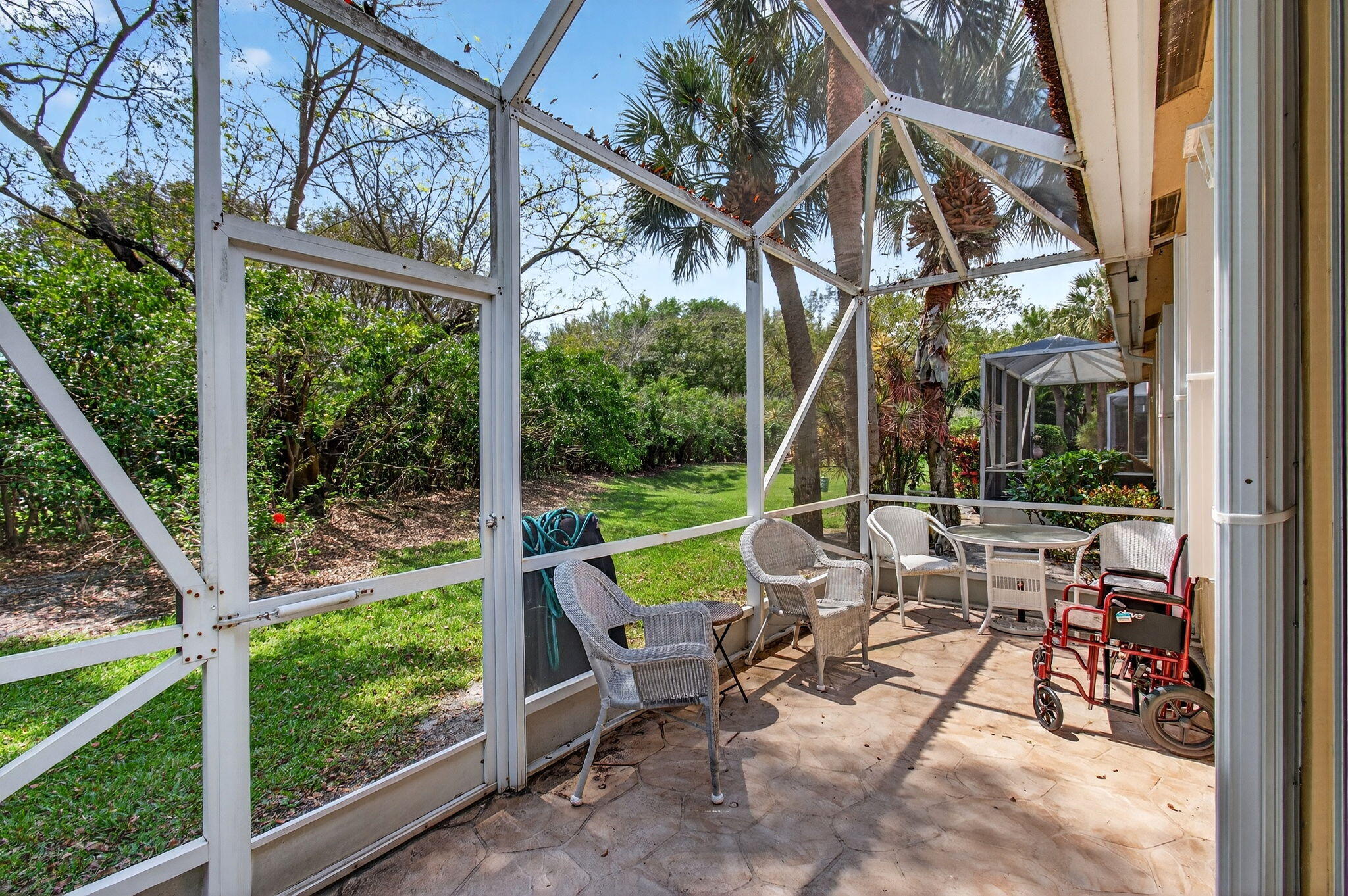 CORAL LAKES/CRYSTAL POINTE - Residential