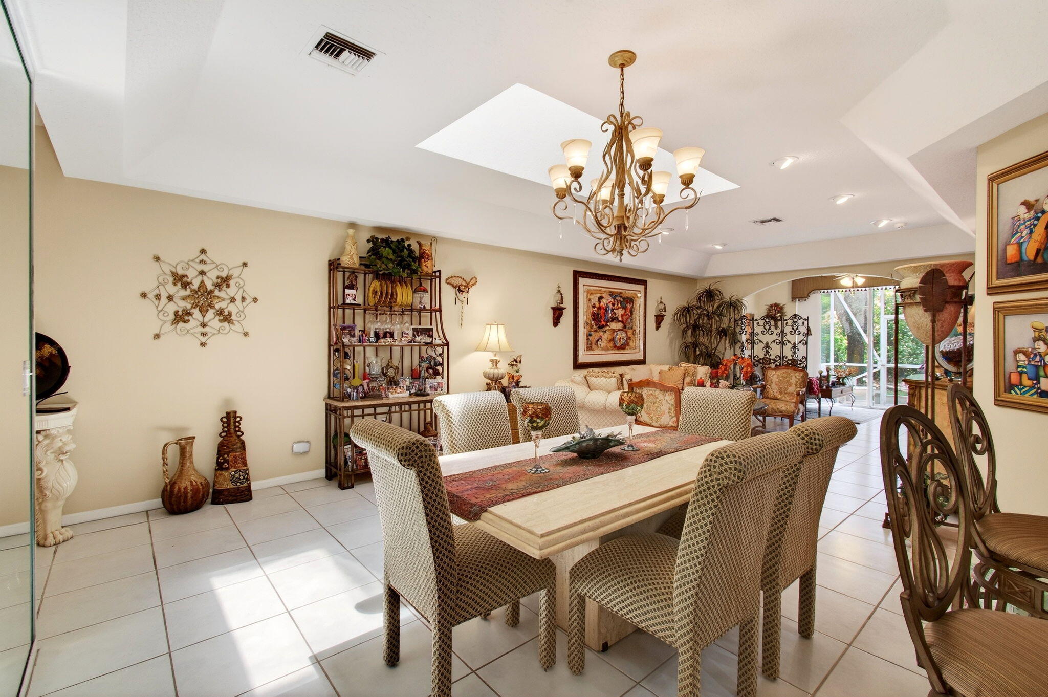 CORAL LAKES/CRYSTAL POINTE - Residential