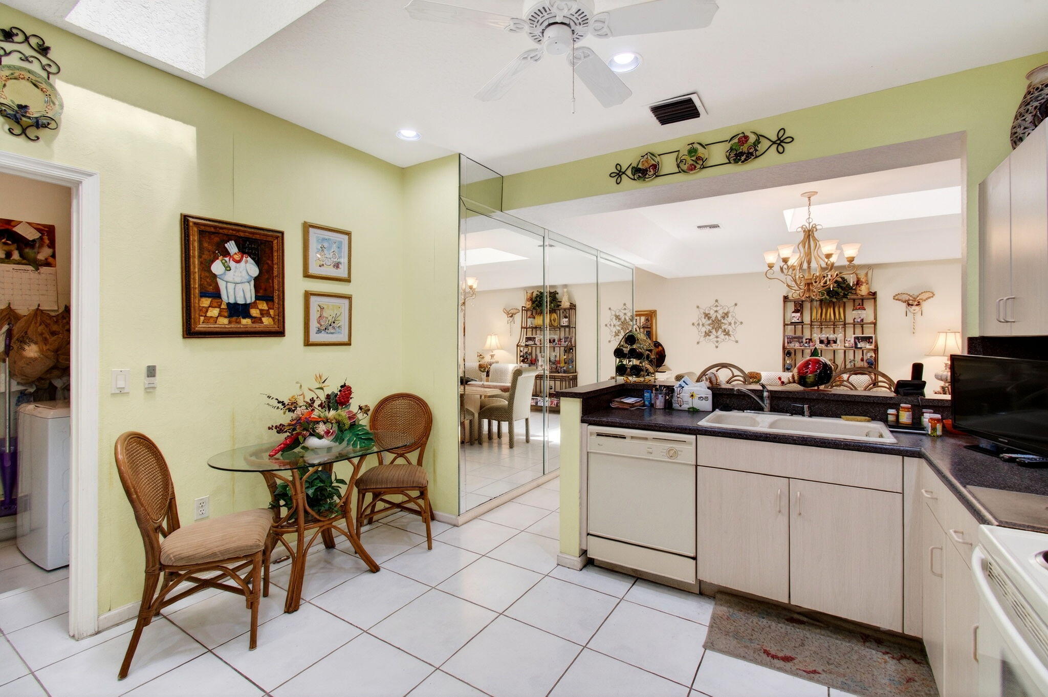 CORAL LAKES/CRYSTAL POINTE - Residential