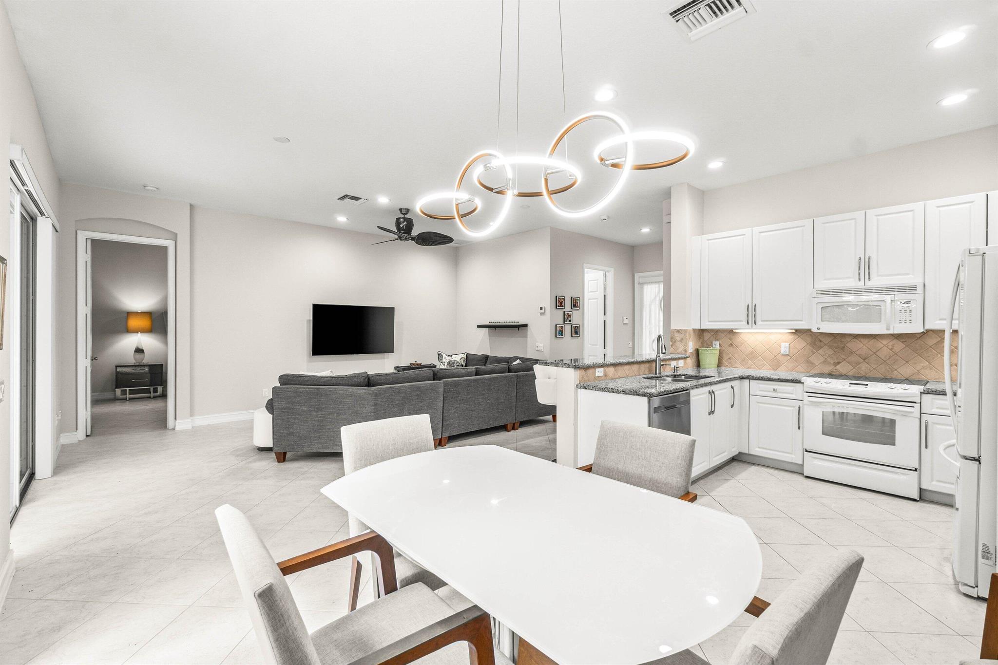 7402 Ringwood Terrace