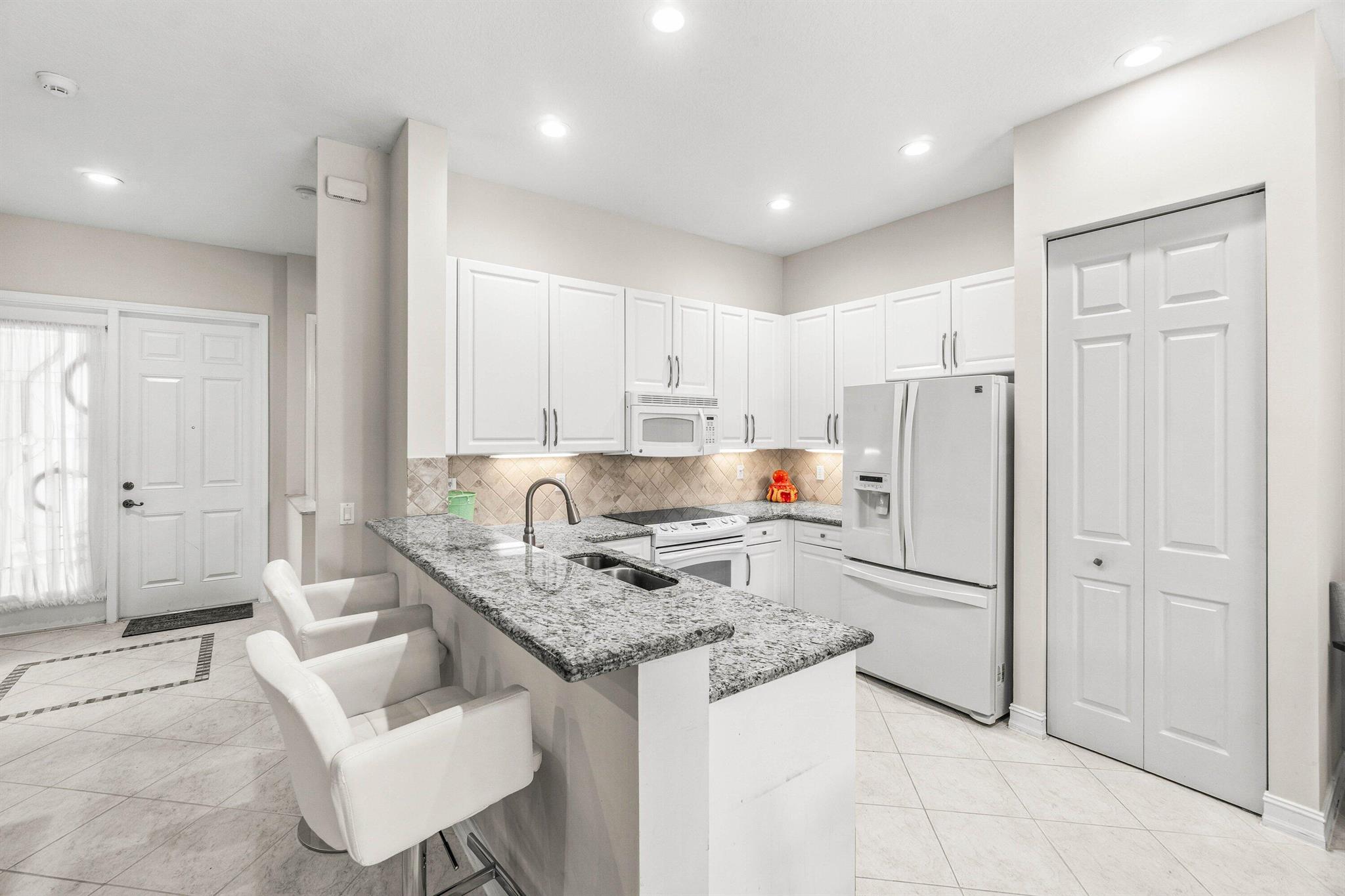 7402 Ringwood Terrace