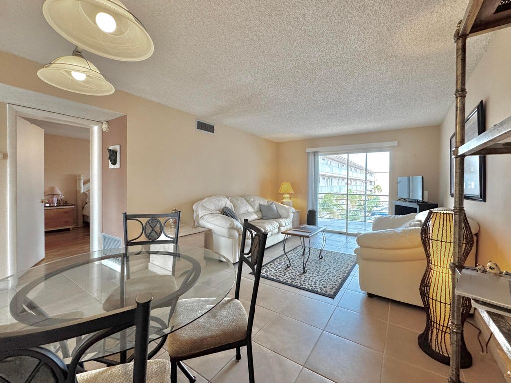 Photo of 2515 NE 2nd Court #315, Boynton Beach, FL 33435 (MLS # R11156864)