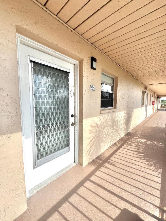 VILLAGE ROYALE - Residential