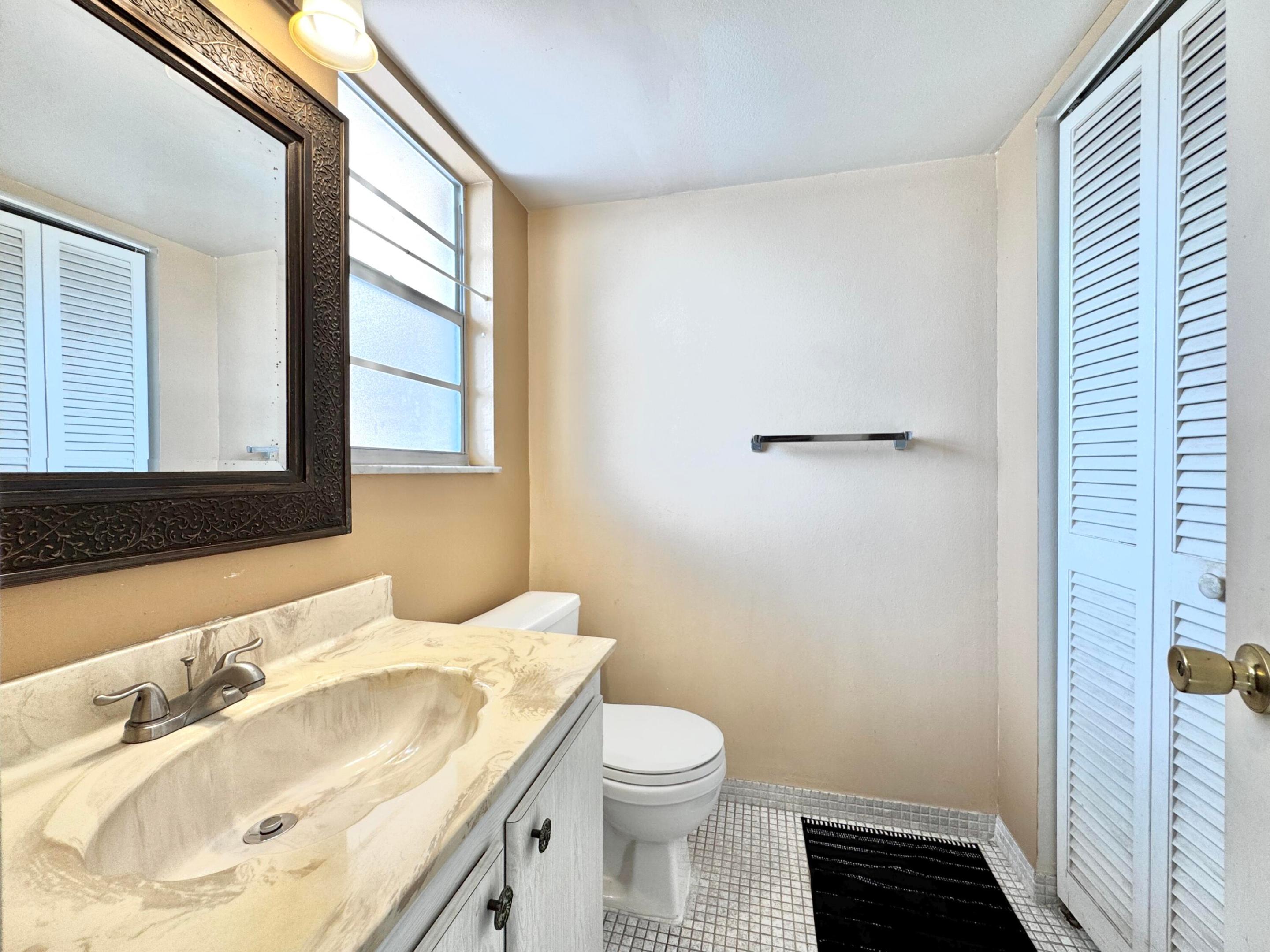 VILLAGE ROYALE - Residential