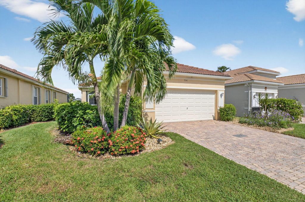 Photo of 7241 Cataluna Circle, Delray Beach, FL 33446 (MLS # R11135546)
