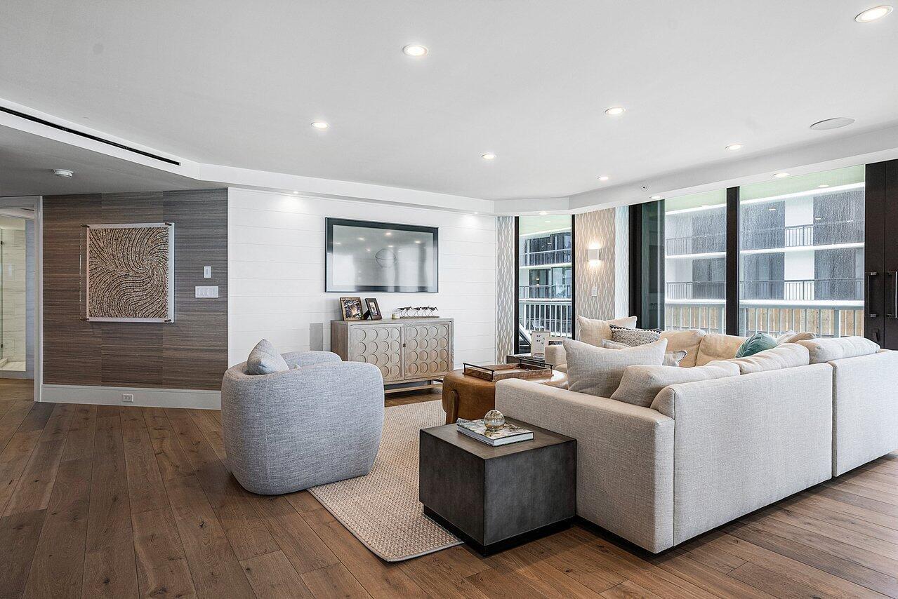 ENCLAVE OF PALM BEACH CON - Residential