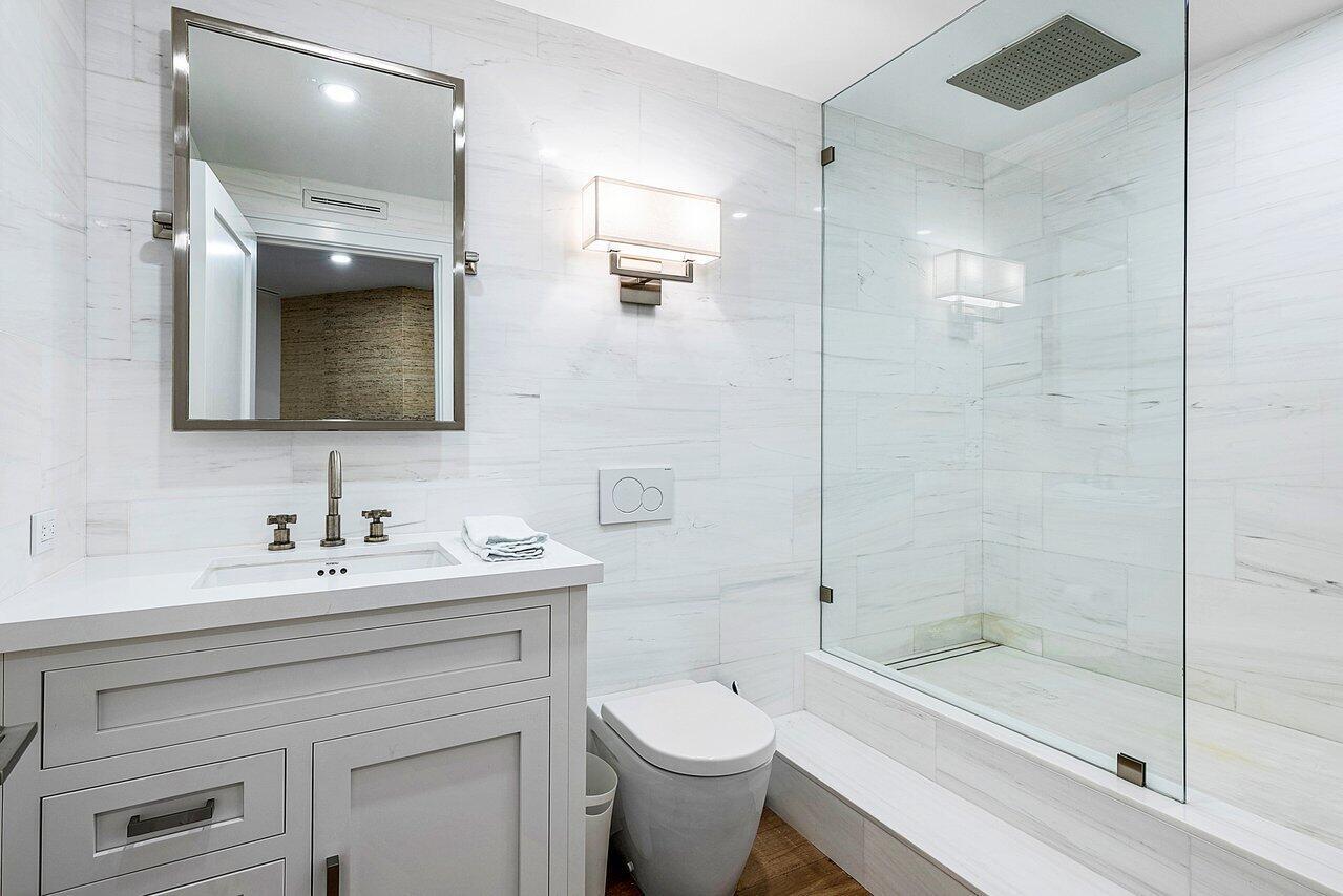 ENCLAVE OF PALM BEACH CON - Residential