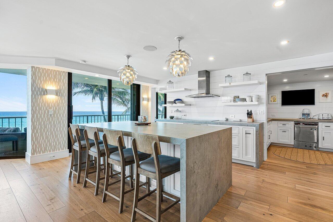 ENCLAVE OF PALM BEACH CON - Residential