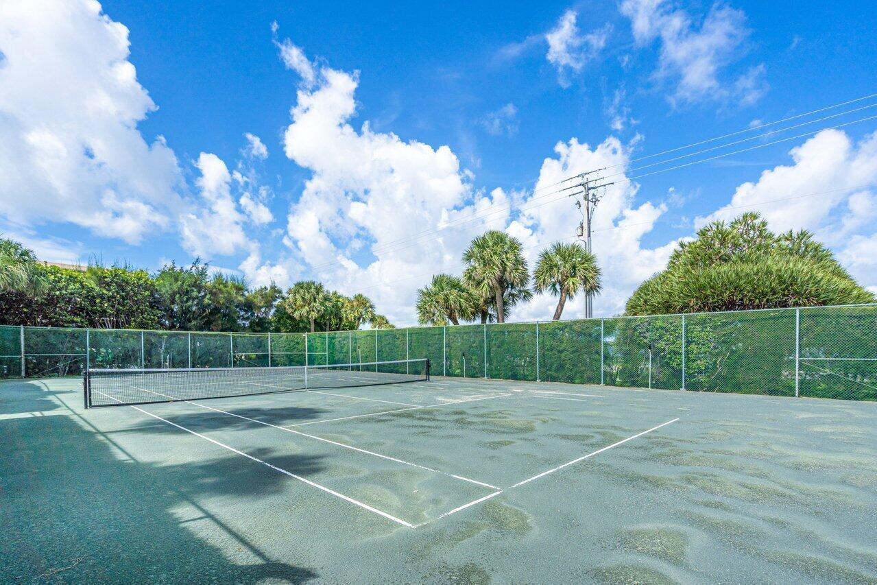 ENCLAVE OF PALM BEACH CON - Residential