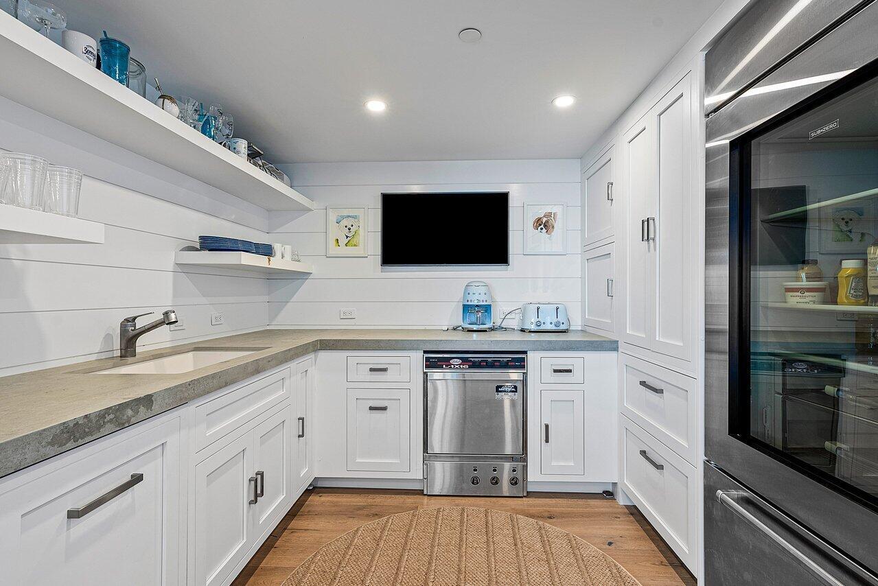 ENCLAVE OF PALM BEACH CON - Residential