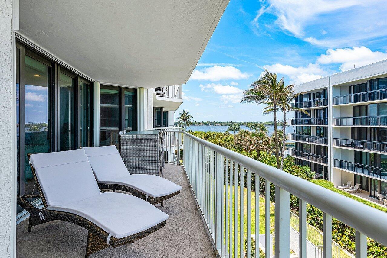 ENCLAVE OF PALM BEACH CON - Residential