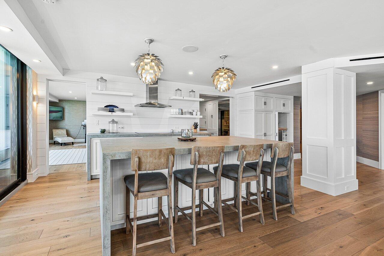 ENCLAVE OF PALM BEACH CON - Residential