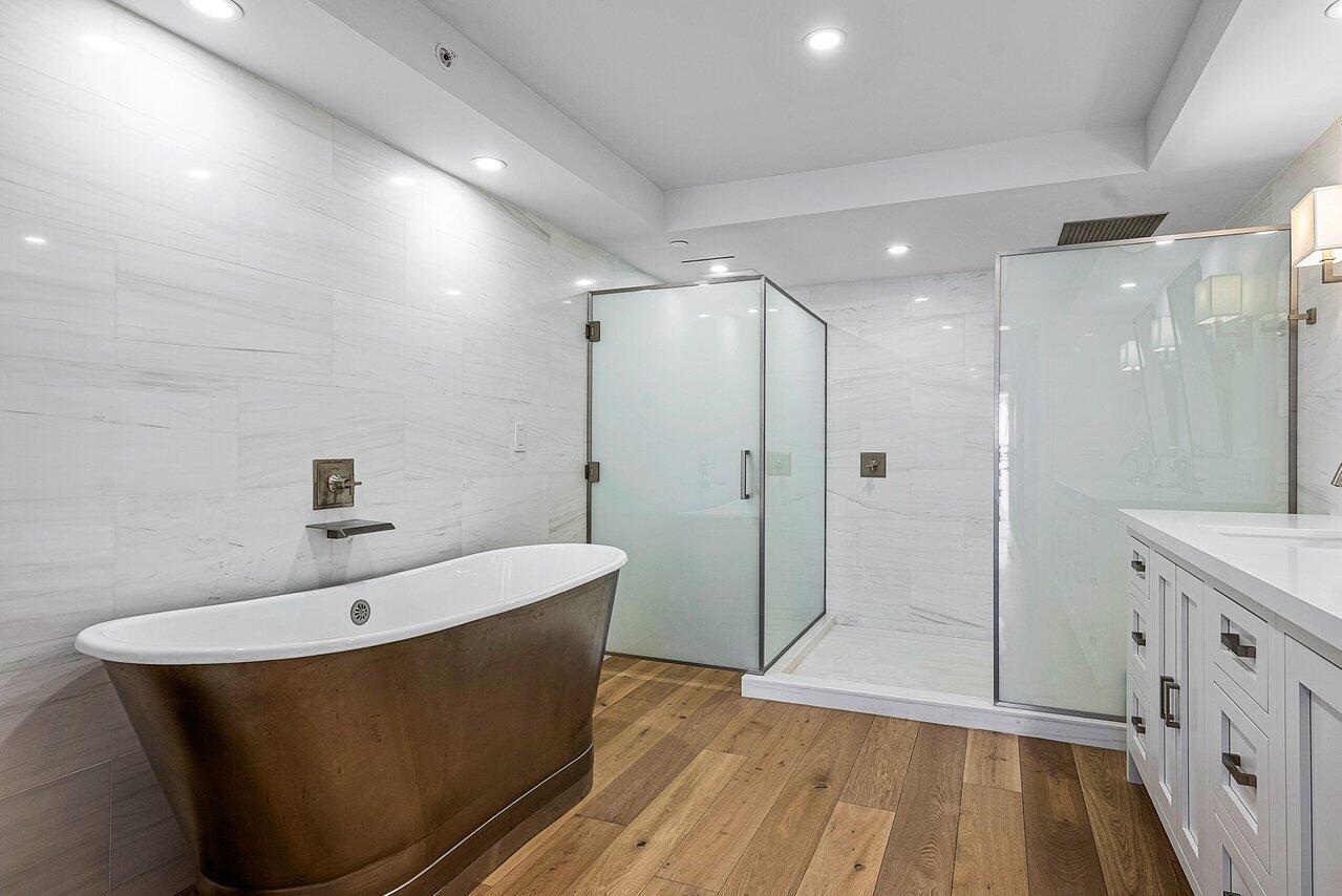 ENCLAVE OF PALM BEACH CON - Residential