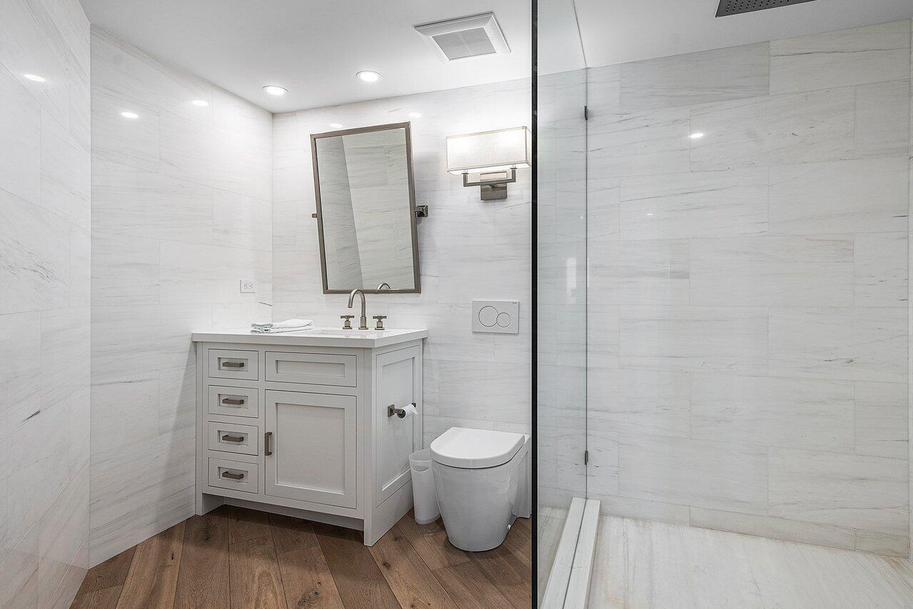 ENCLAVE OF PALM BEACH CON - Residential