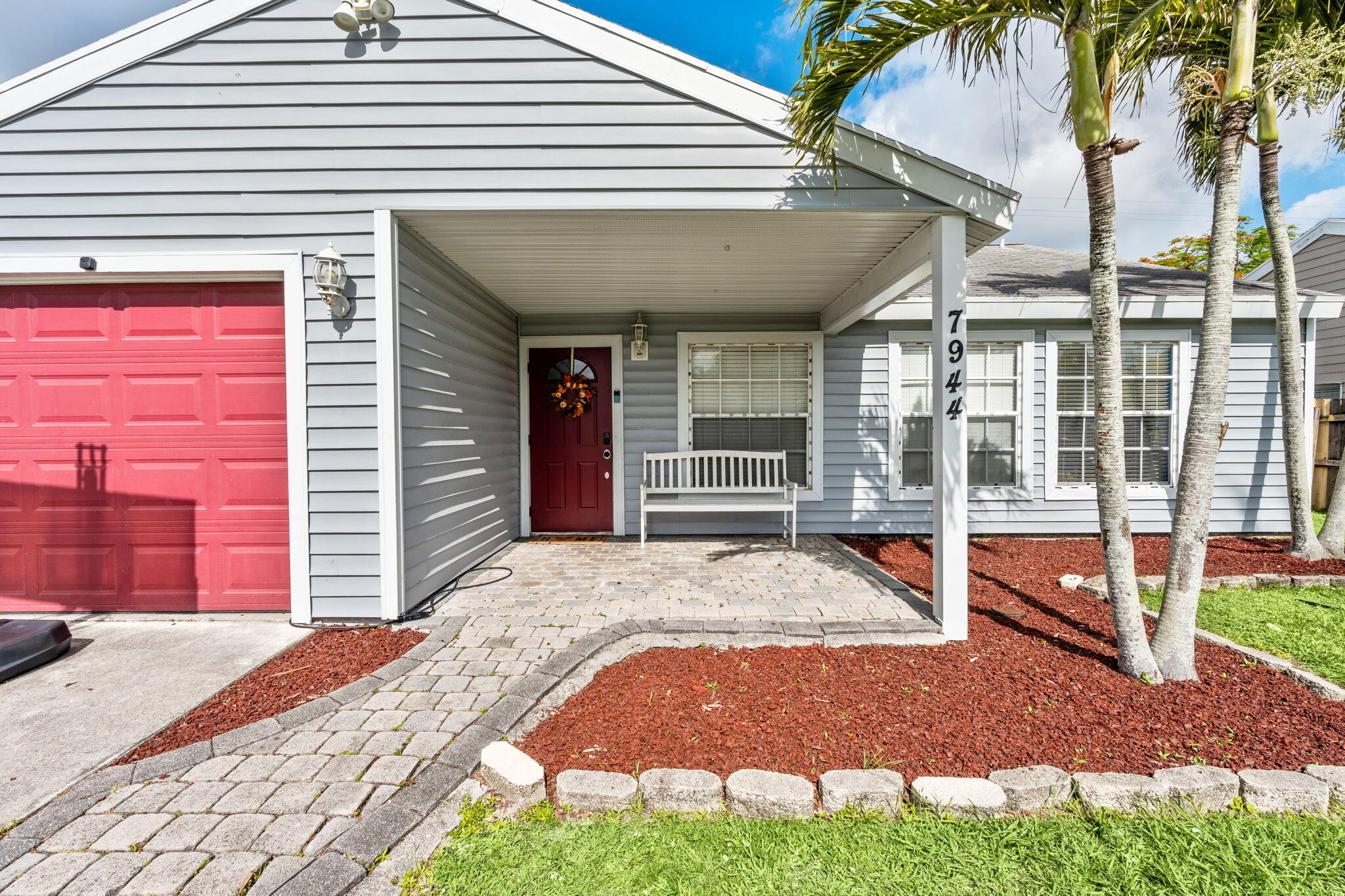 7944 Ridgewood Drive