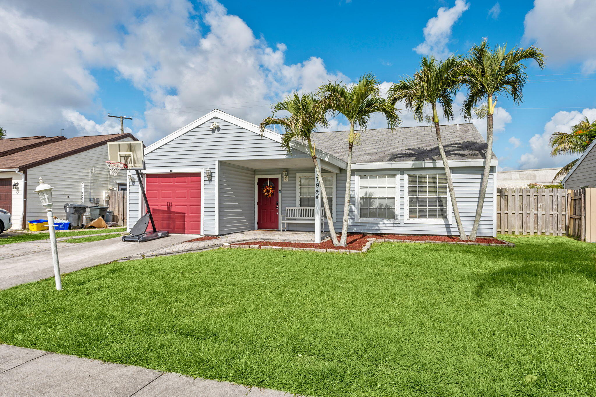 7944 Ridgewood Drive