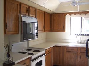 RIVEREDGE CONDO - Residential Lease