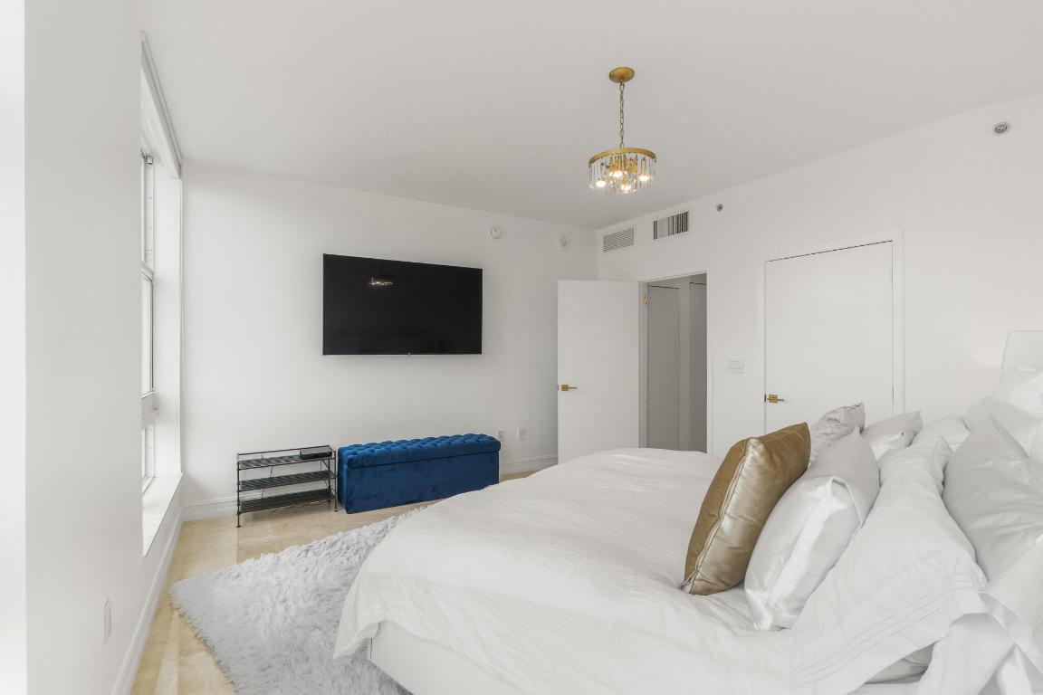 CITYPLACE SOUTH TOWER CONDO - Residential Lease