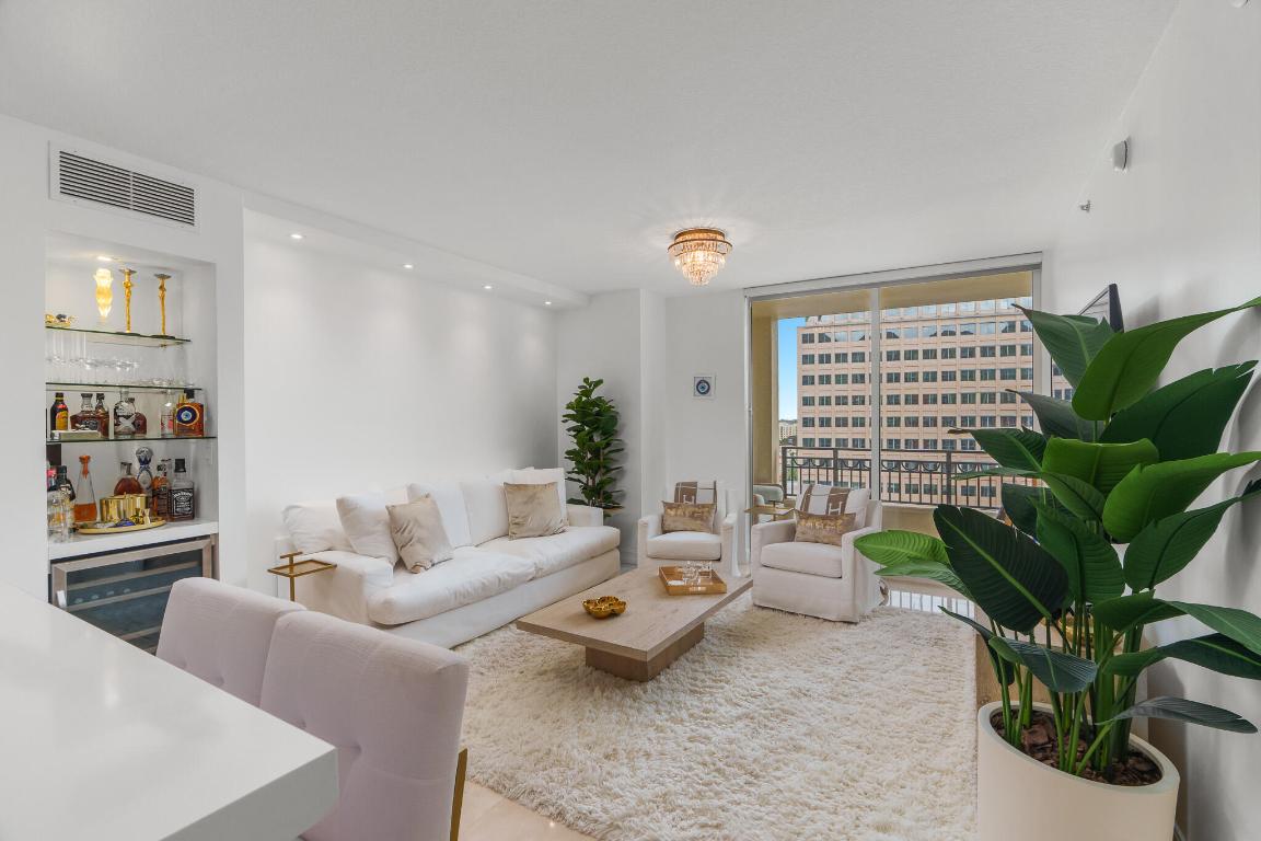 CITYPLACE SOUTH TOWER CONDO - Residential Lease