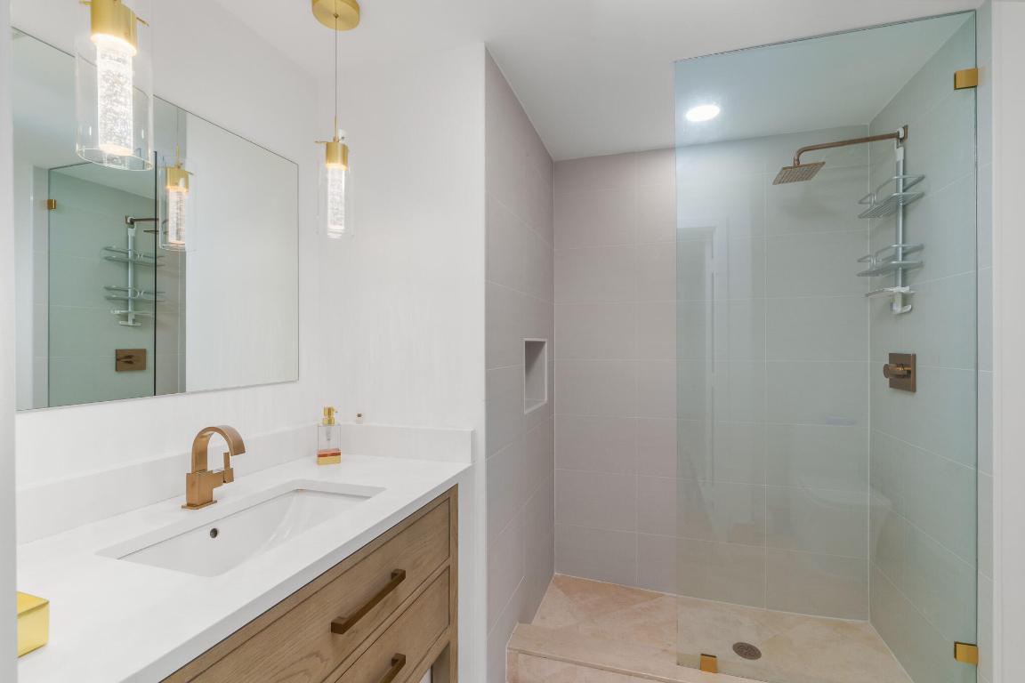 CITYPLACE SOUTH TOWER CONDO - Residential Lease