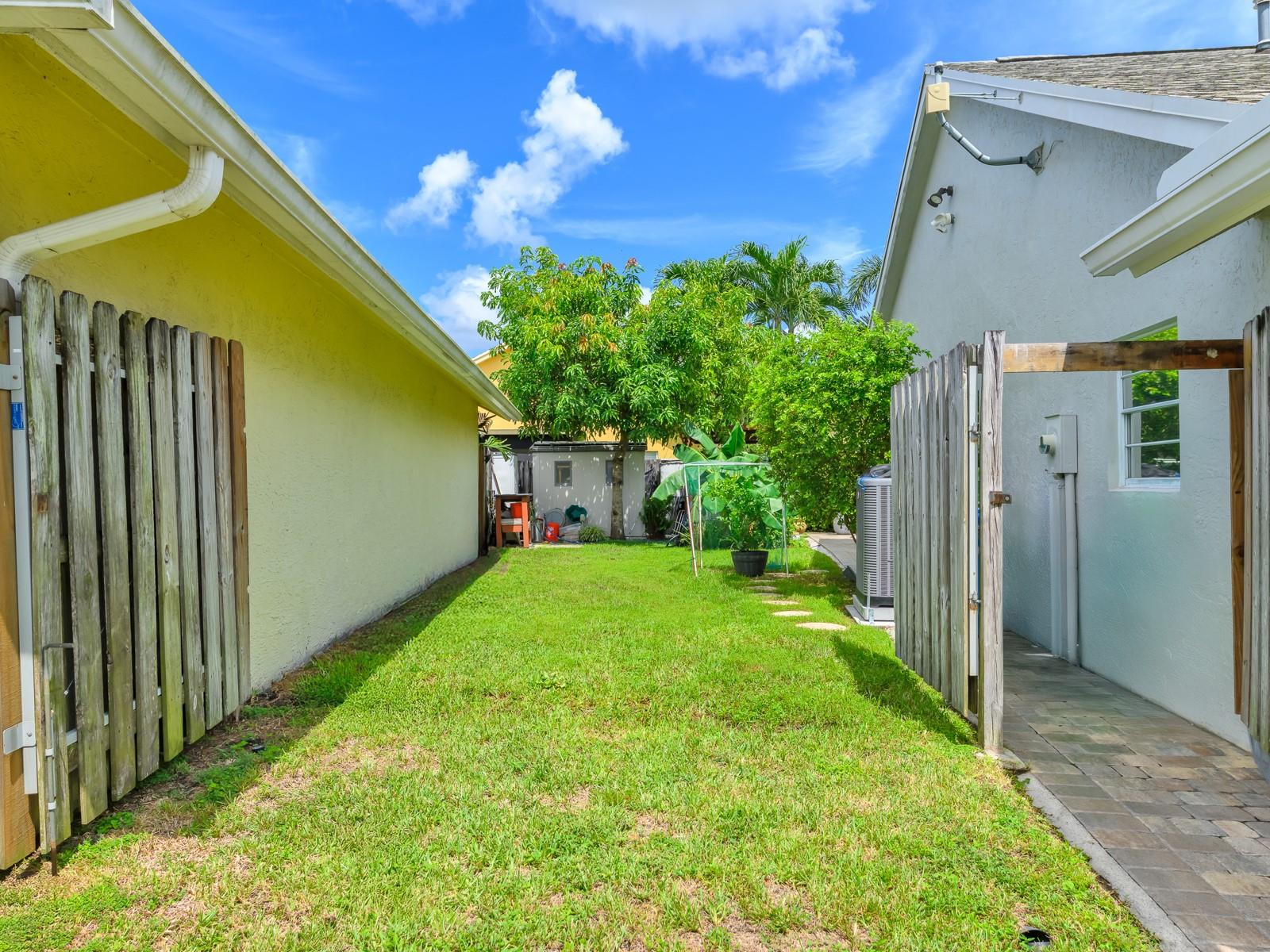 Sawgrass Estates 129-35 B - Residential