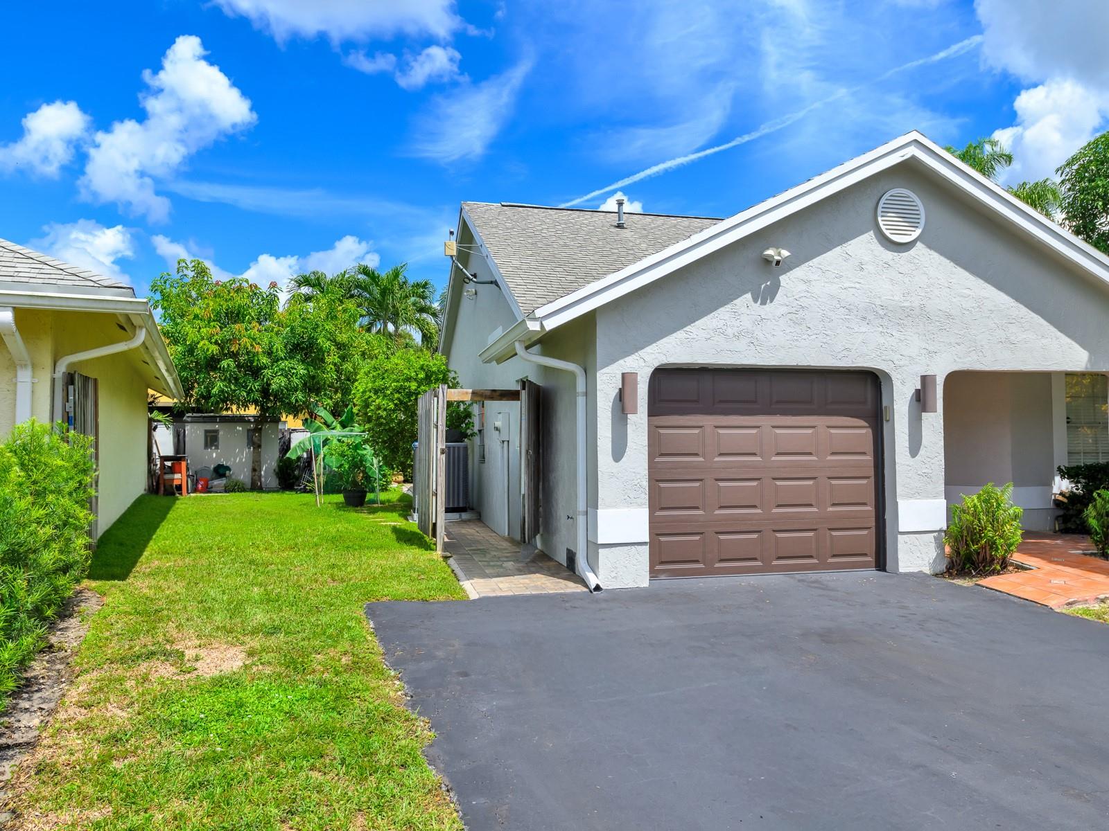 Sawgrass Estates 129-35 B - Residential