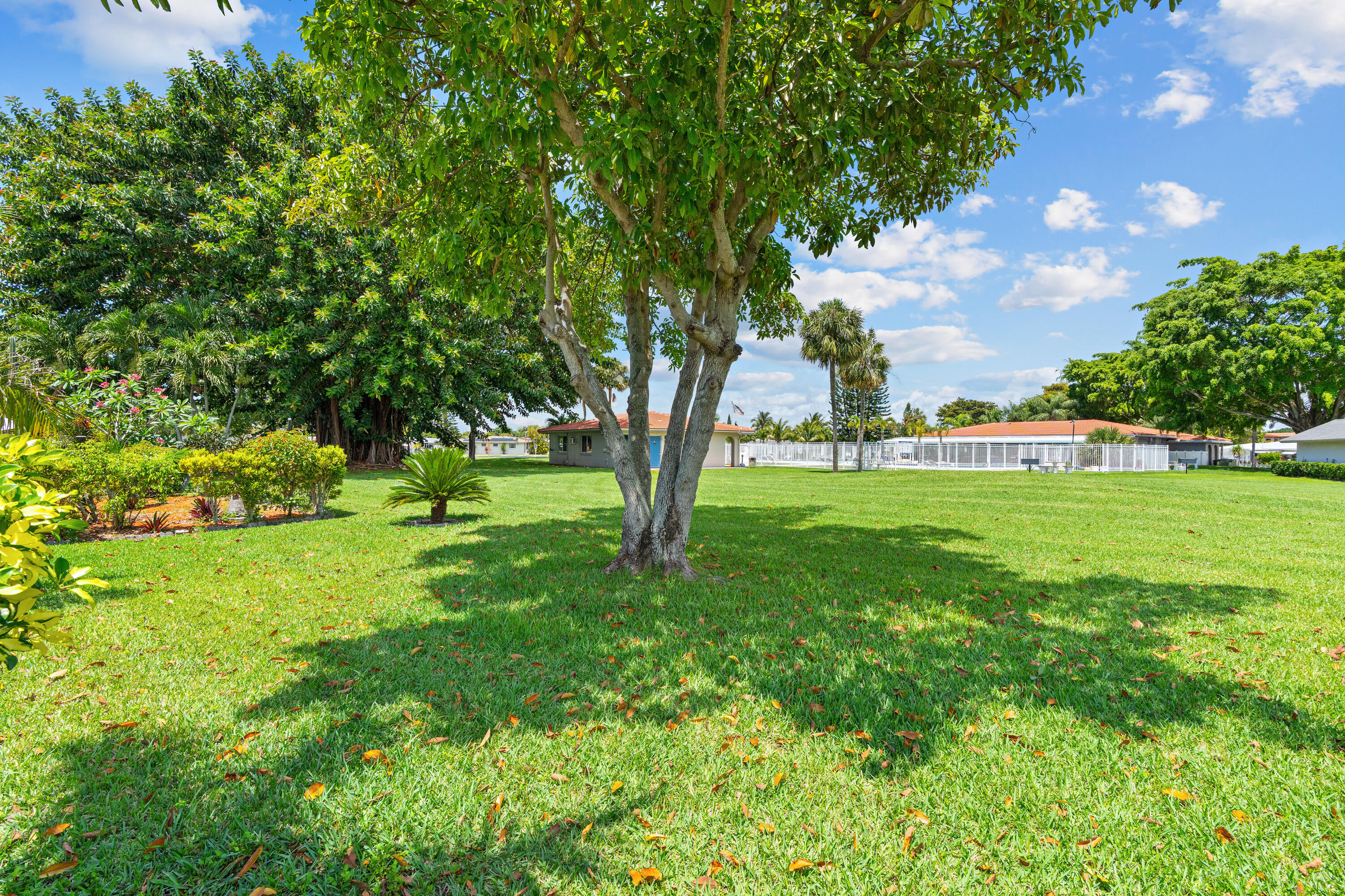 MAINLANDS OF TAMARAC LAKES - Residential