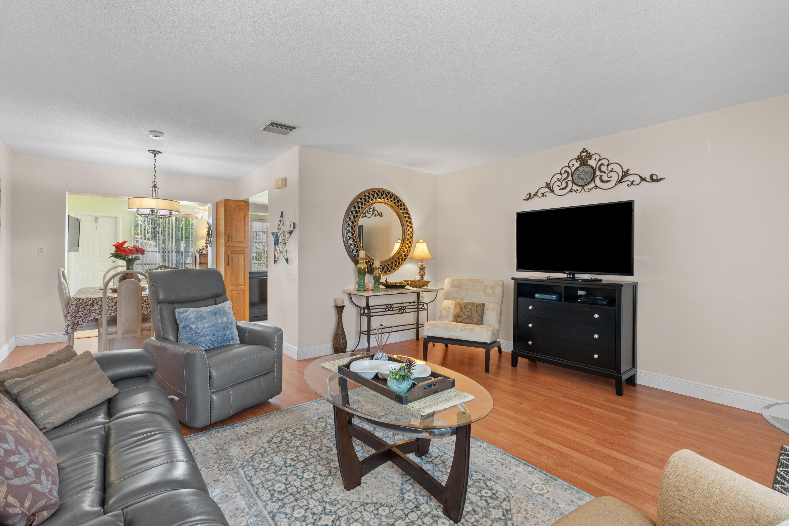 5017 NW 49th Road