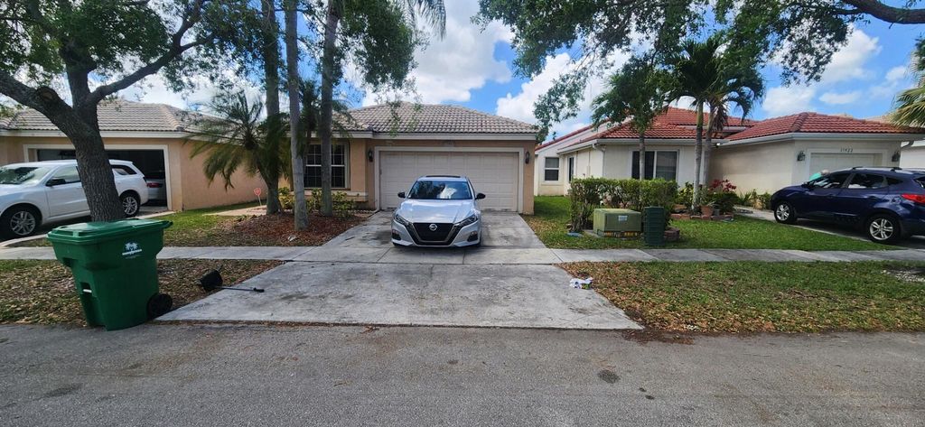Photo of 17932 SW 29th Lane, Miramar, FL 33029 (MLS # B26017038)
