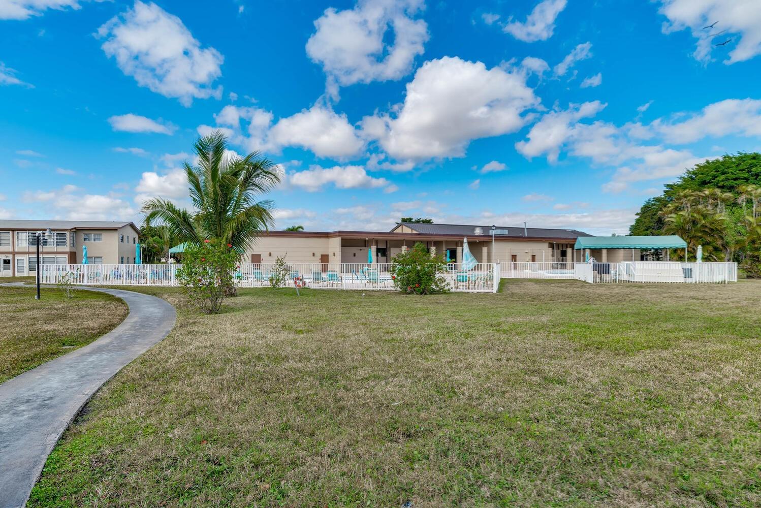 Oriole Gardens 8 Condo - Residential Lease