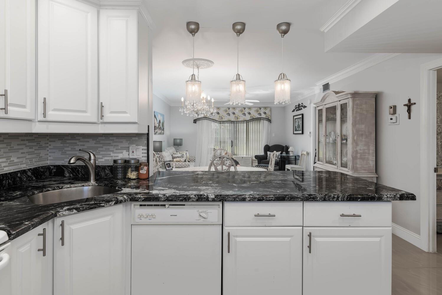 Oriole Gardens 8 Condo - Residential Lease