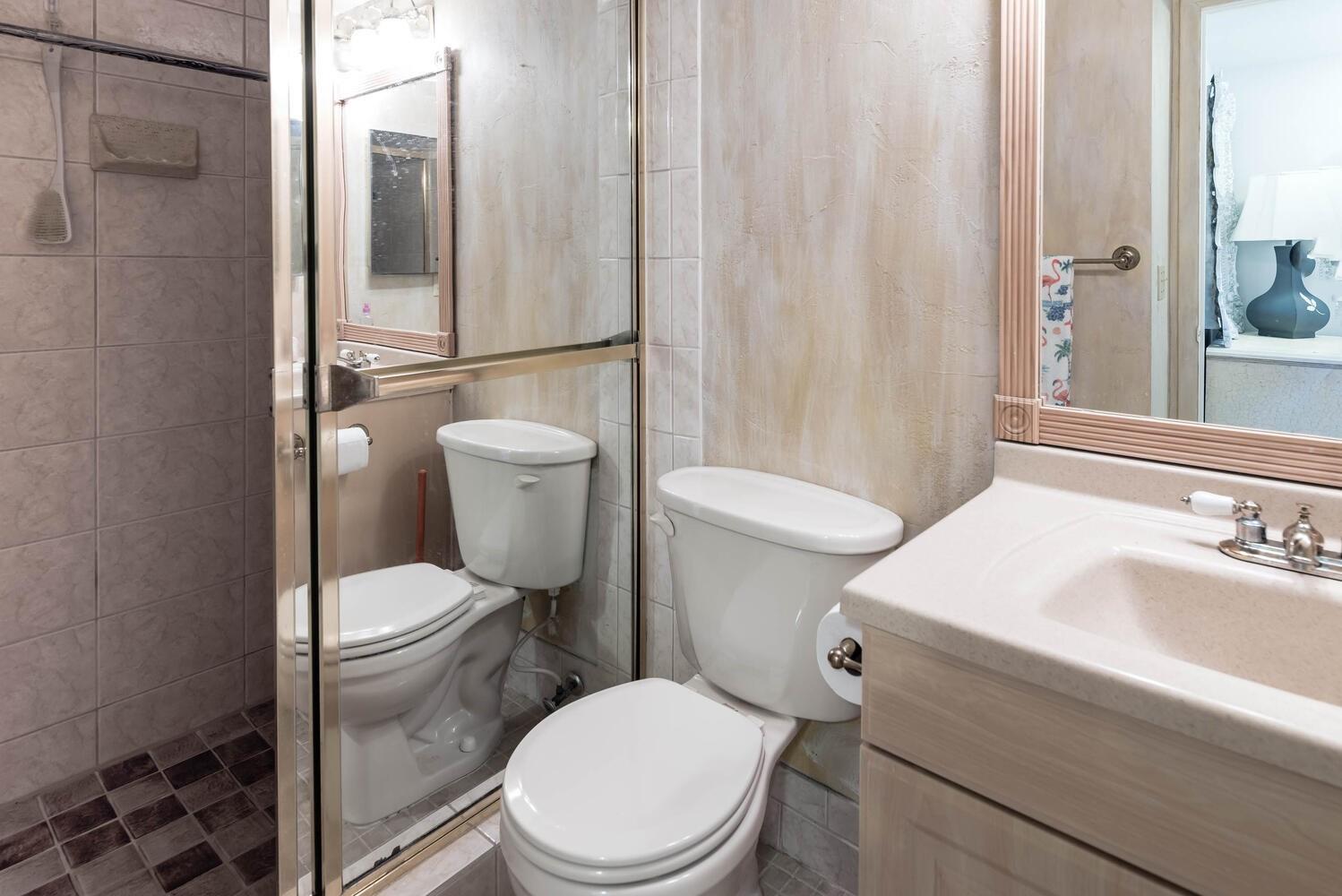 Oriole Gardens 8 Condo - Residential Lease