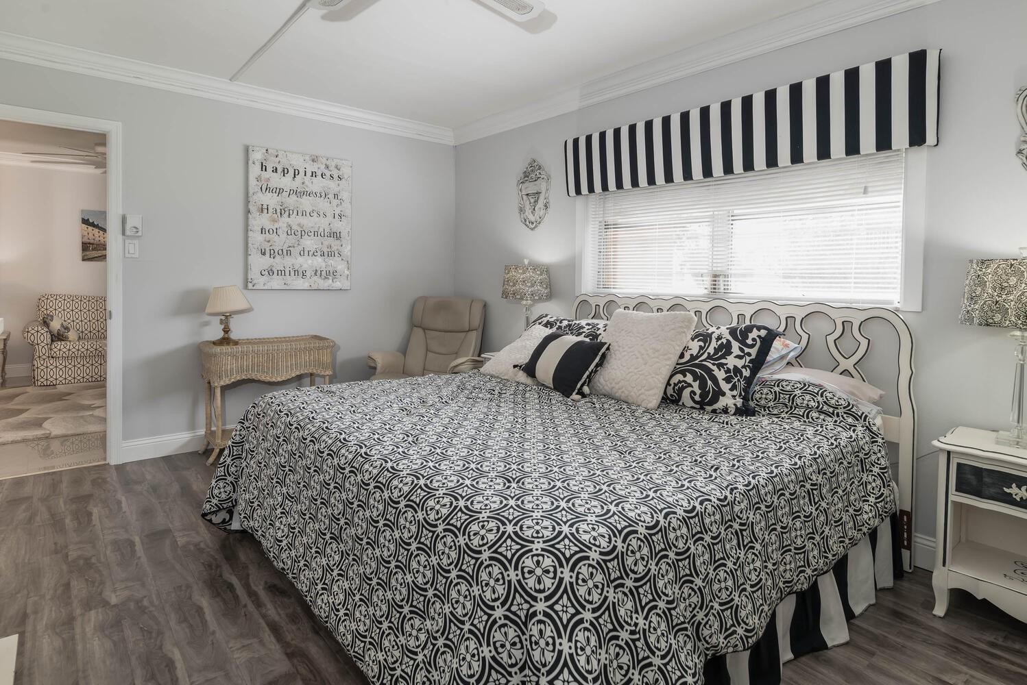 Oriole Gardens 8 Condo - Residential Lease