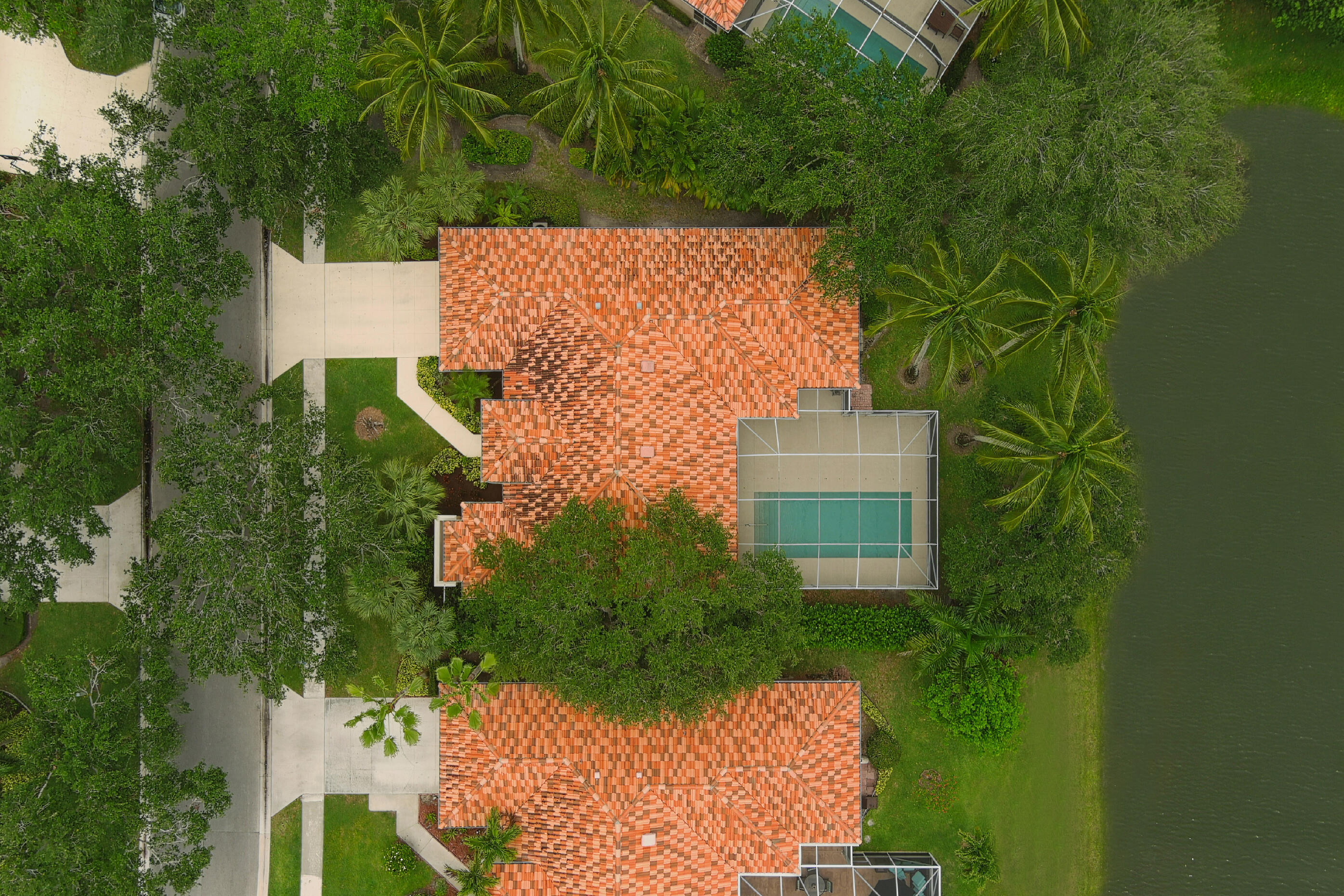 RIVERWALK - Residential