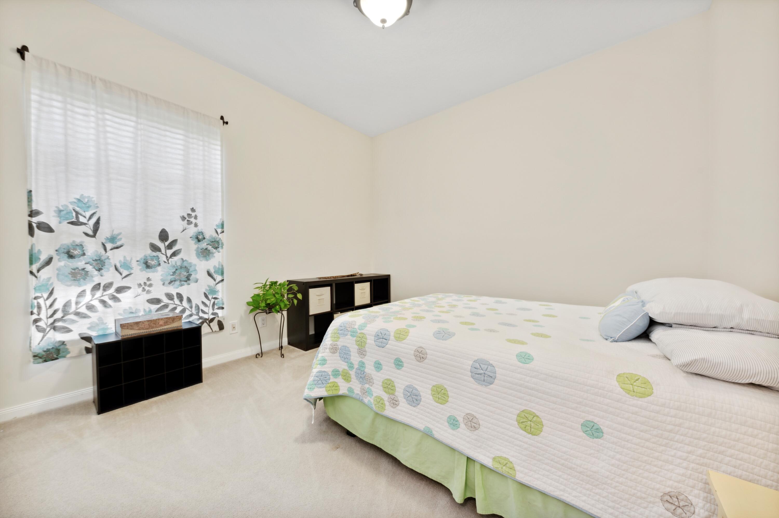 RIVERWALK - Residential