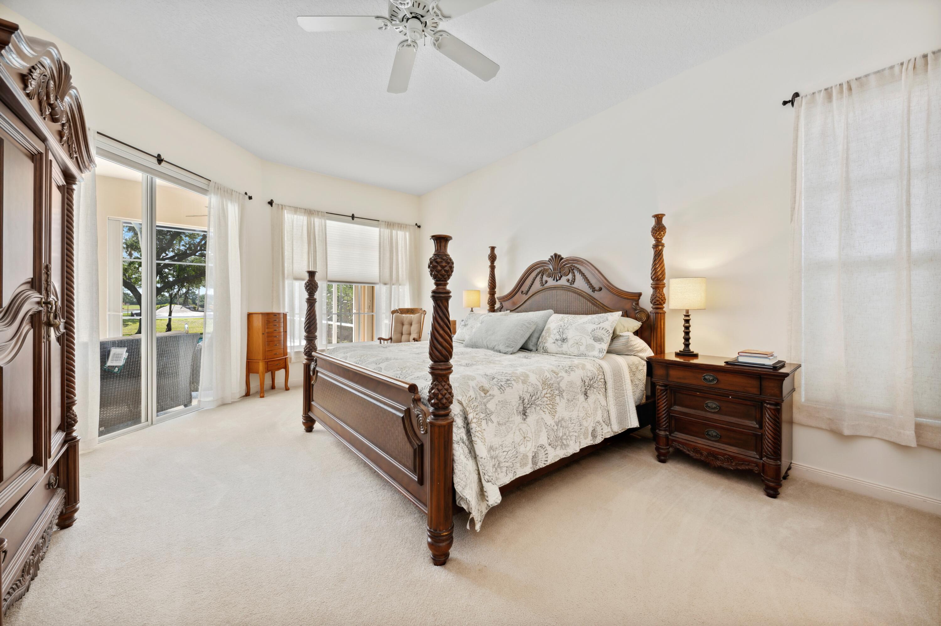 RIVERWALK - Residential