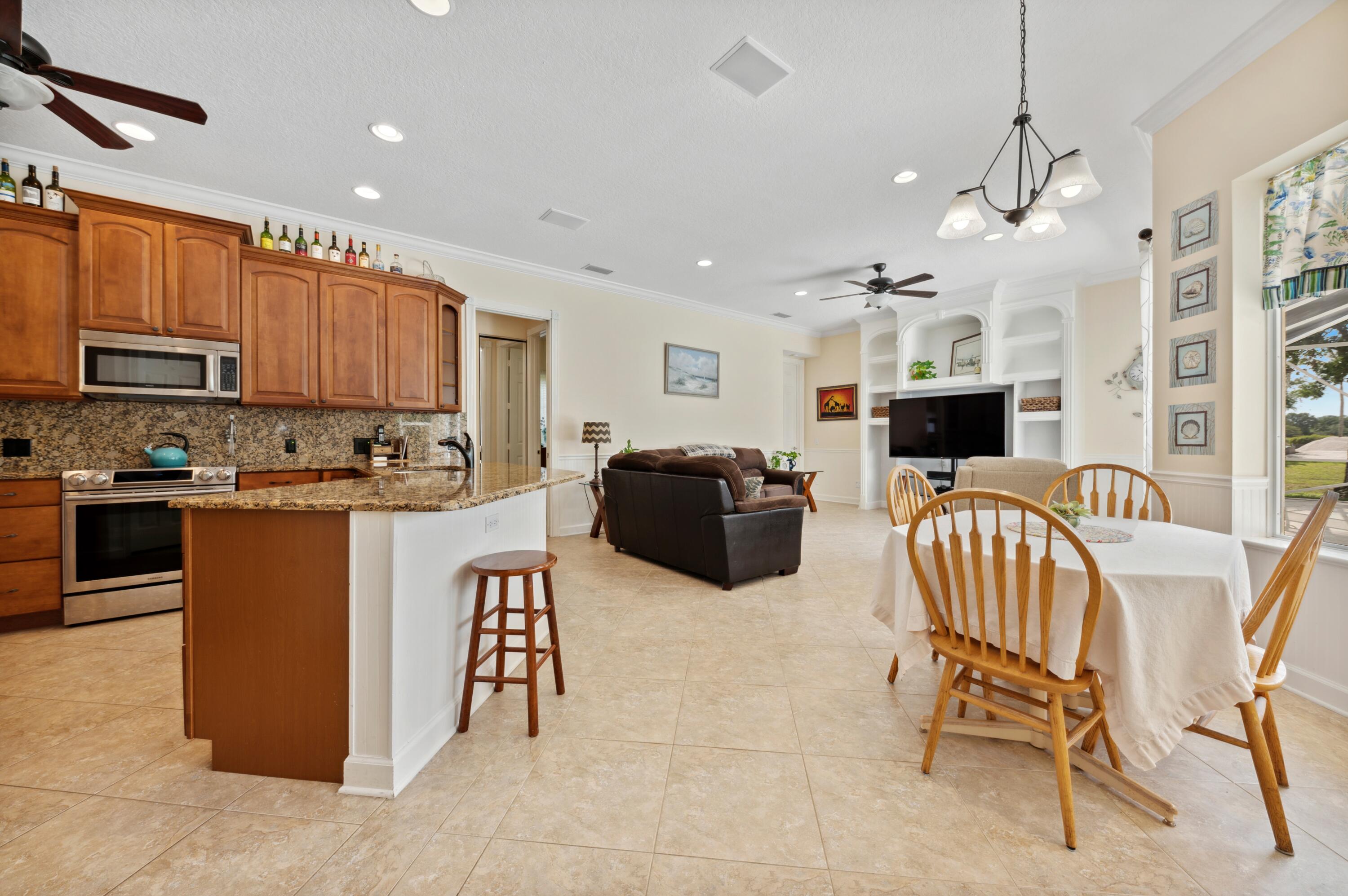 RIVERWALK - Residential