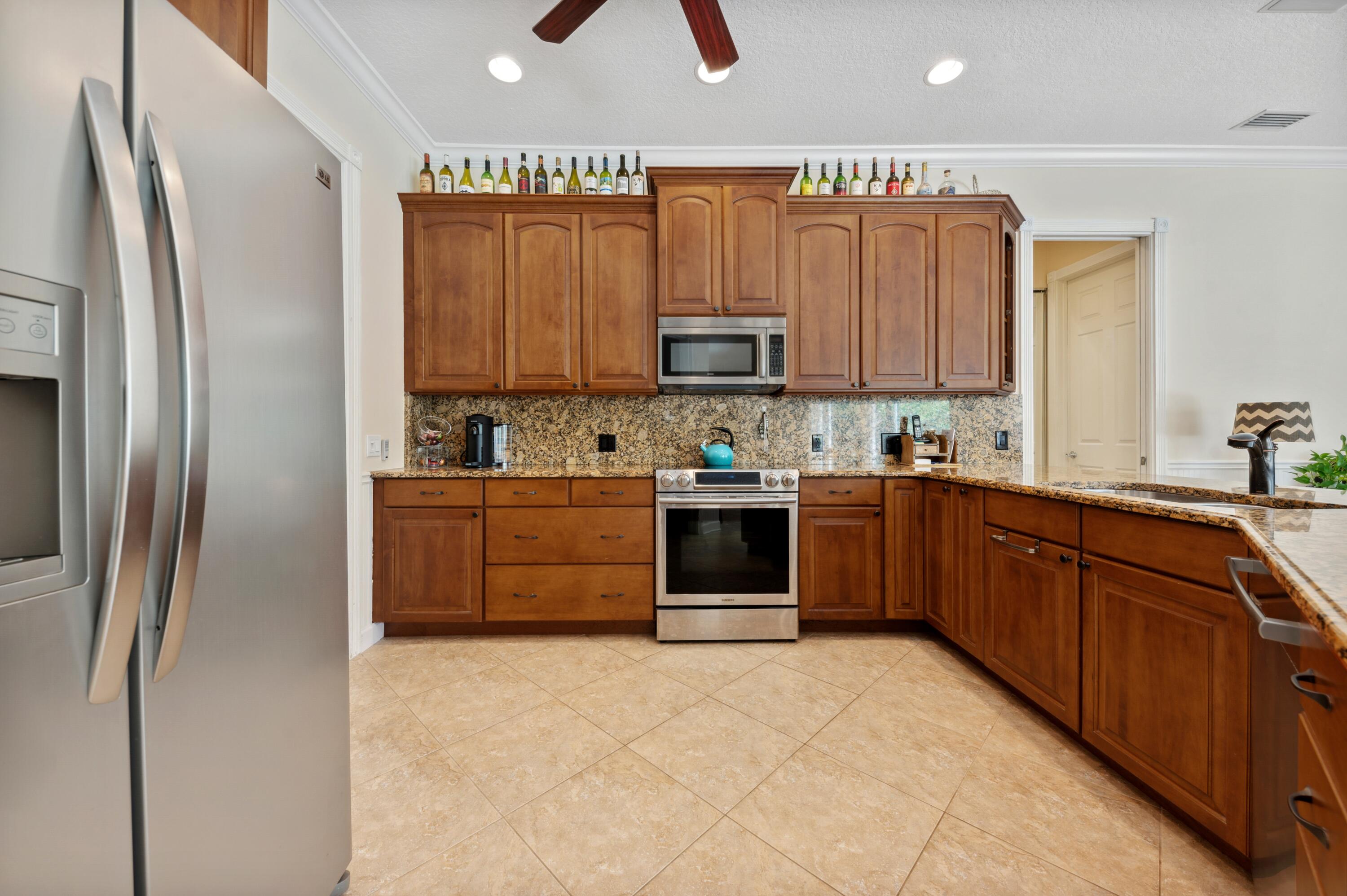 RIVERWALK - Residential