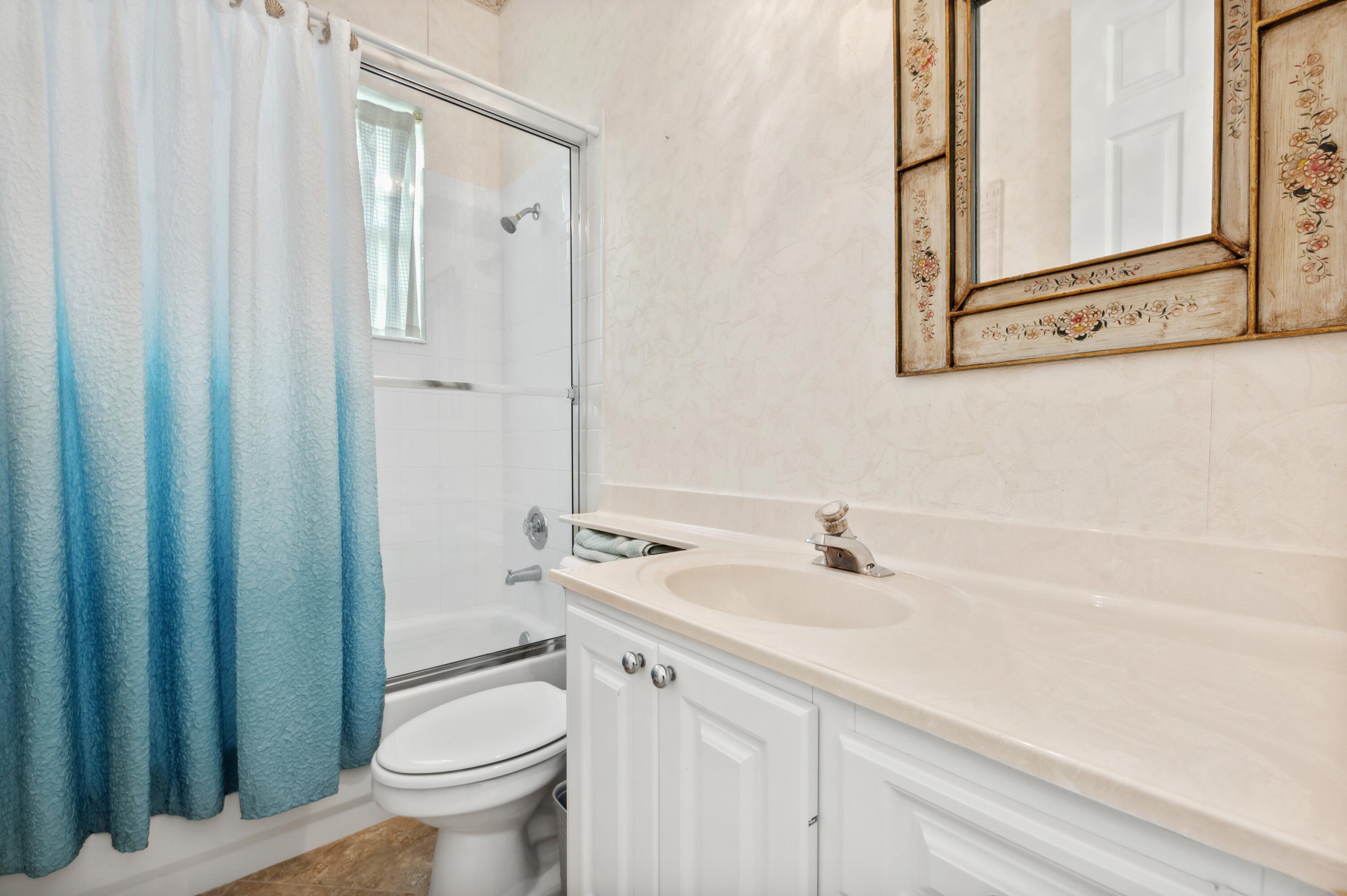 RIVERWALK - Residential