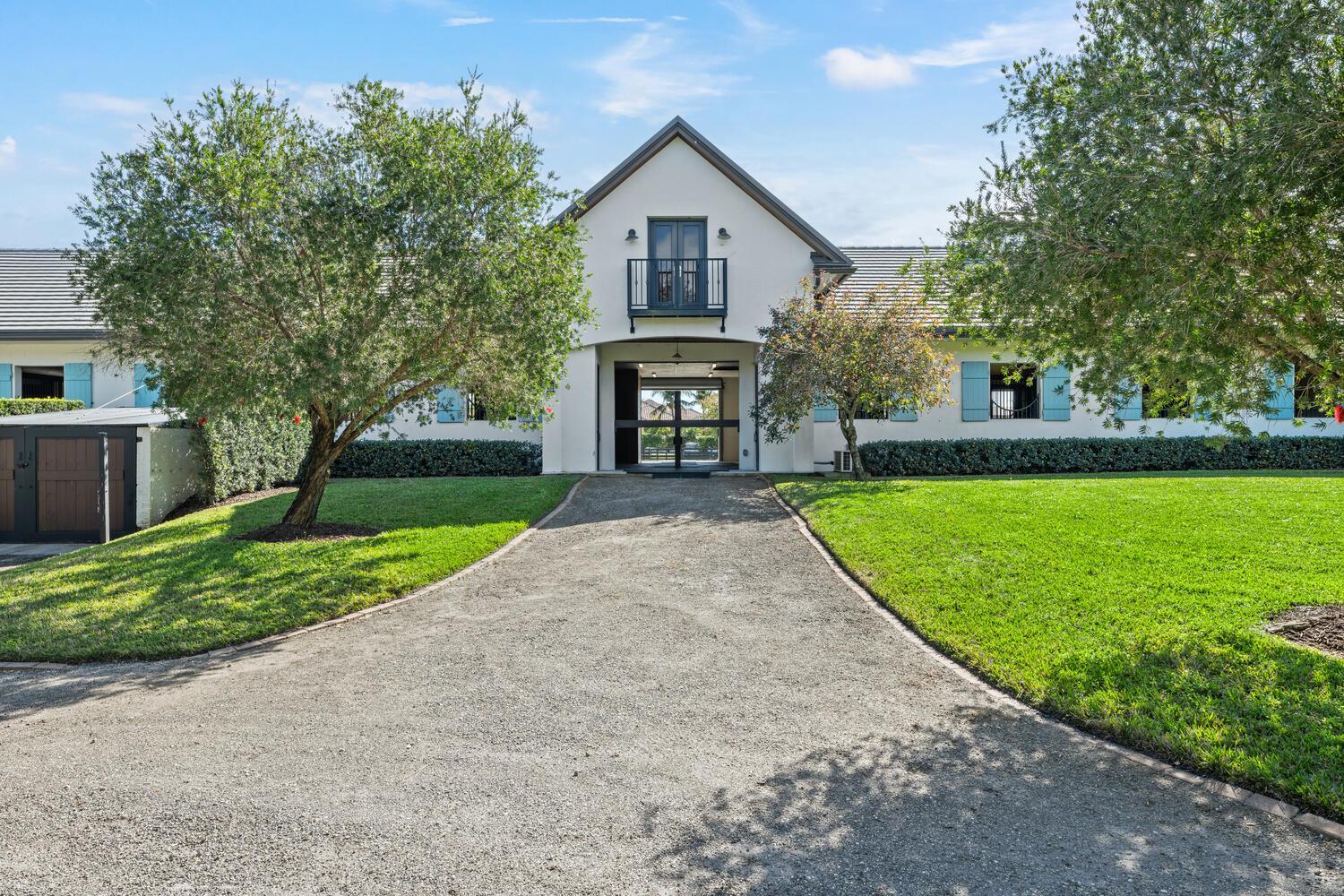 PALM BEACH POINT EAST - Residential