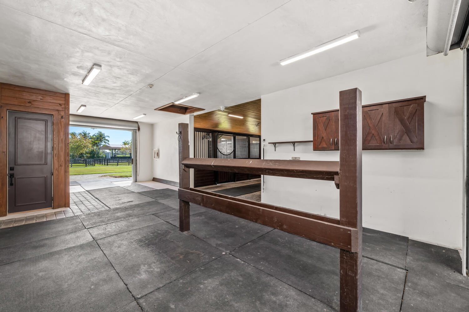 PALM BEACH POINT EAST - Residential