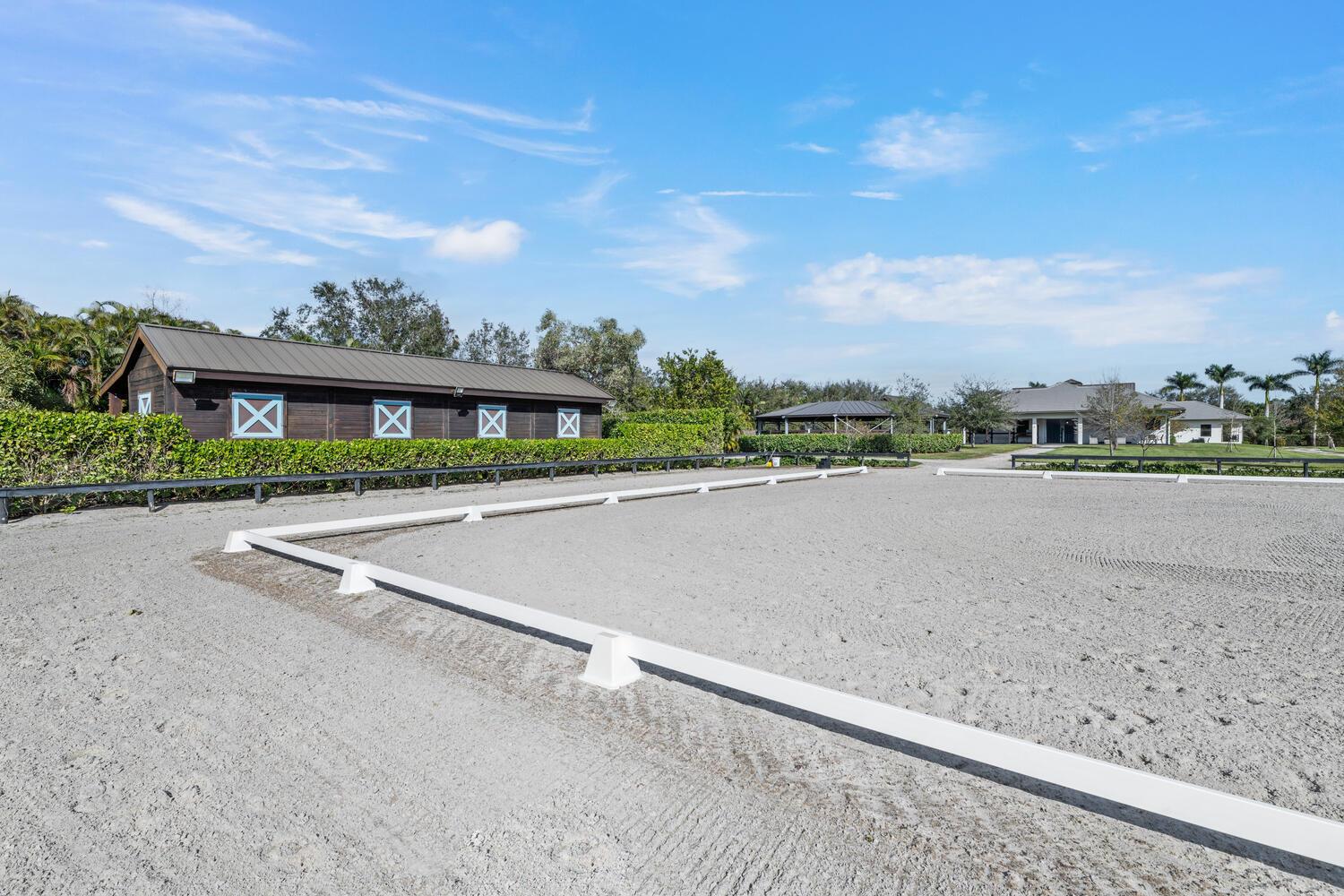 PALM BEACH POINT EAST - Residential