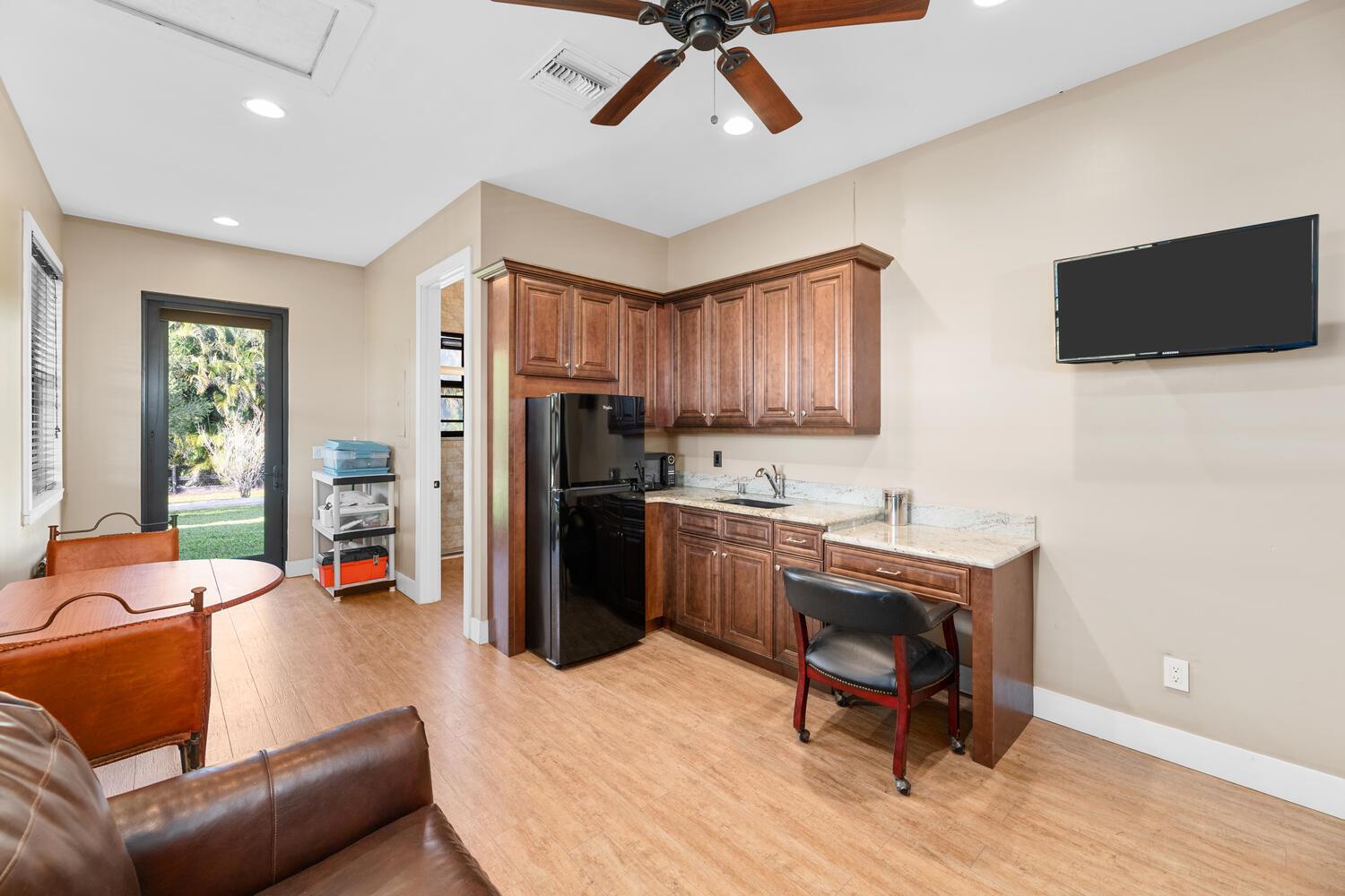 PALM BEACH POINT EAST - Residential