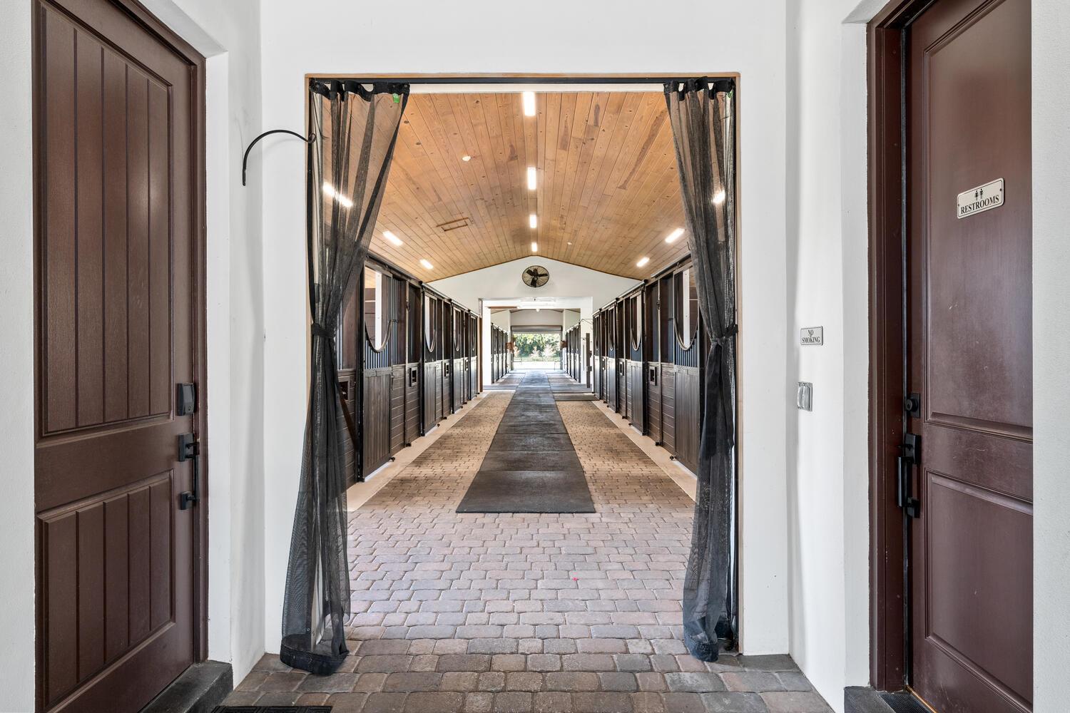 PALM BEACH POINT EAST - Residential