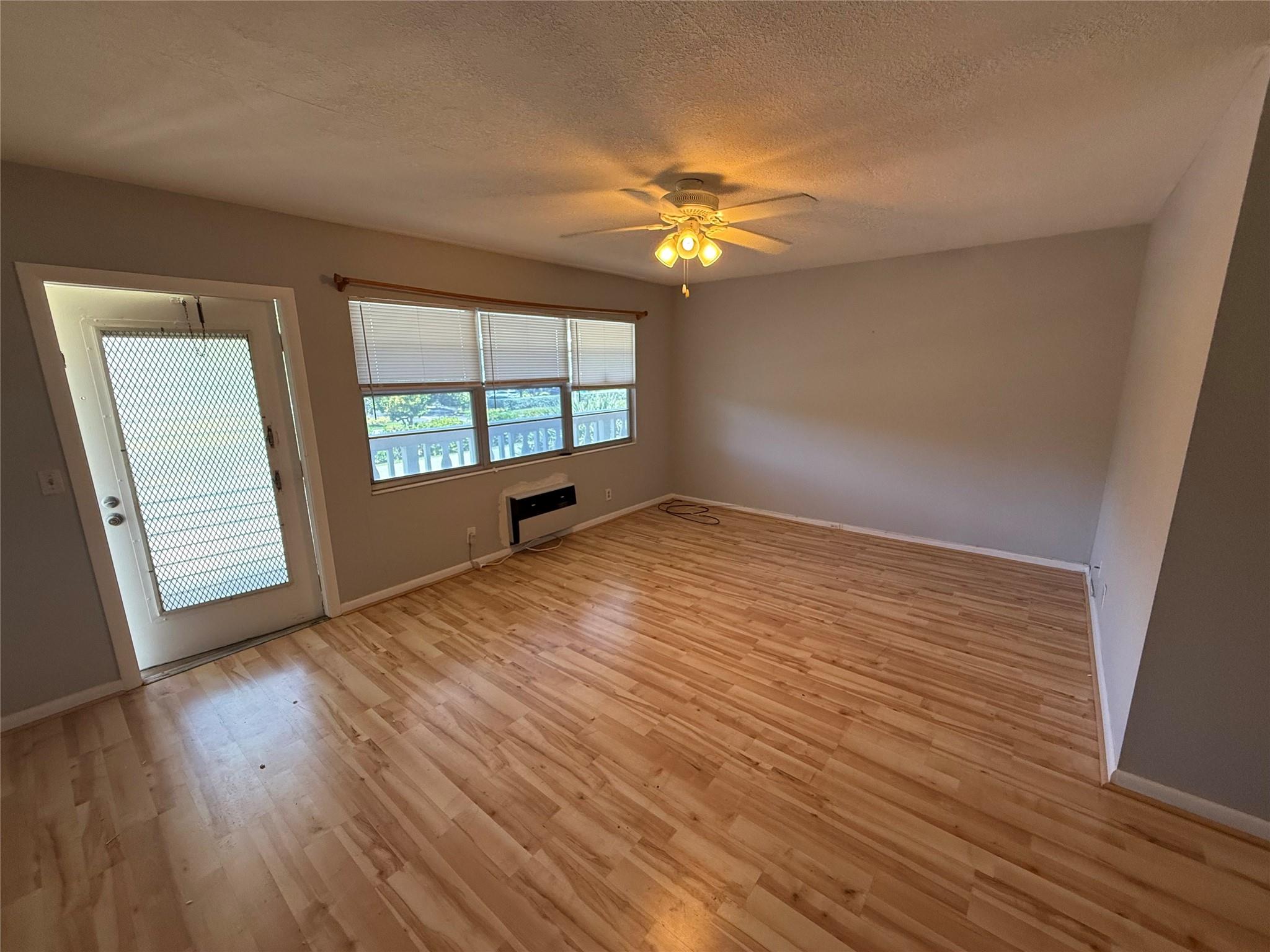 261 Newport P 261
