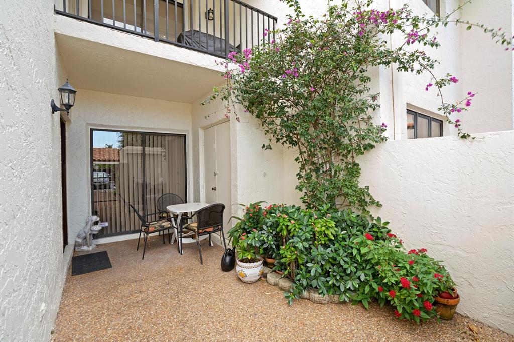 EL VIENTO AT BOCA POINTE CONDO NOS I AND II DECLS - Residential