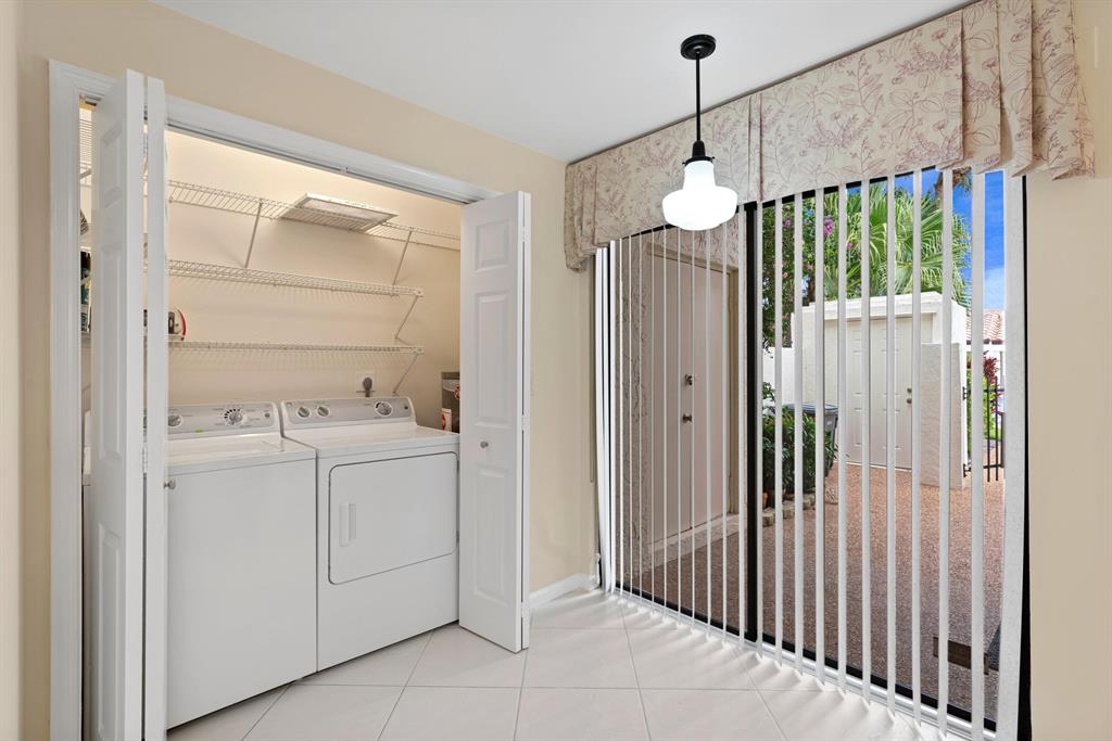 EL VIENTO AT BOCA POINTE CONDO NOS I AND II DECLS - Residential