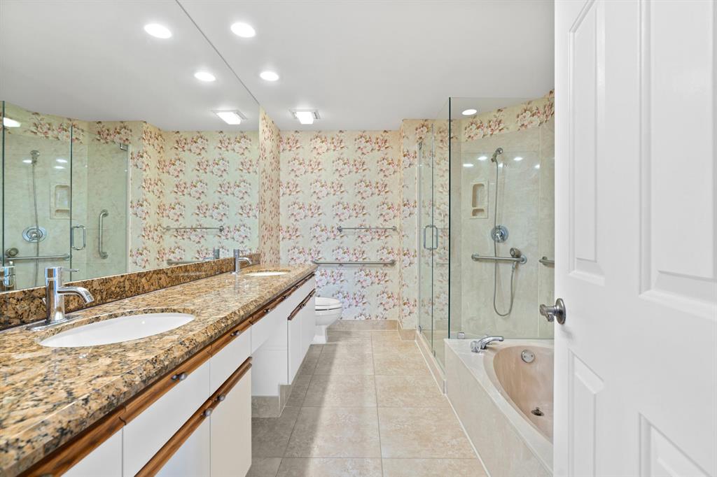 EL VIENTO AT BOCA POINTE CONDO NOS I AND II DECLS - Residential